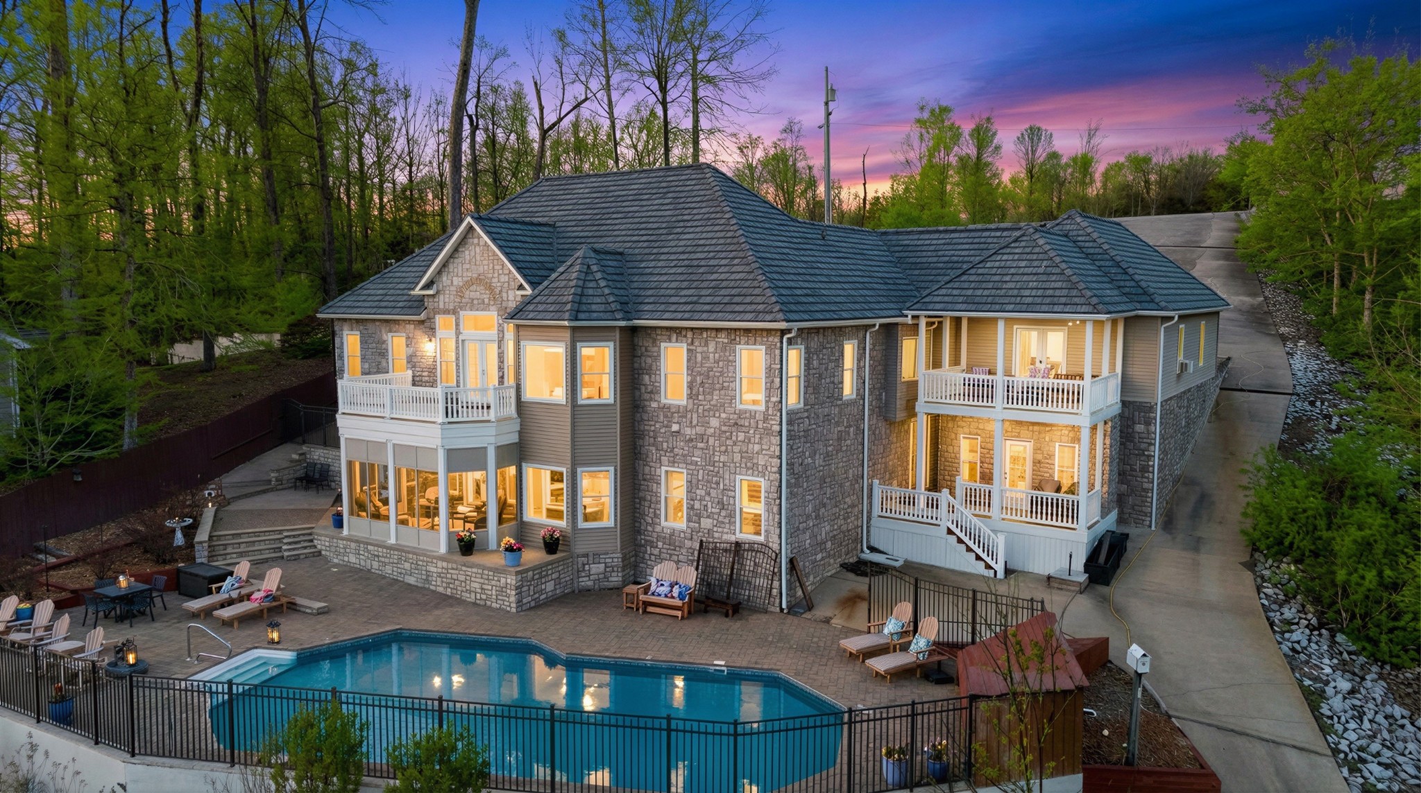 153 Chelsea Rd