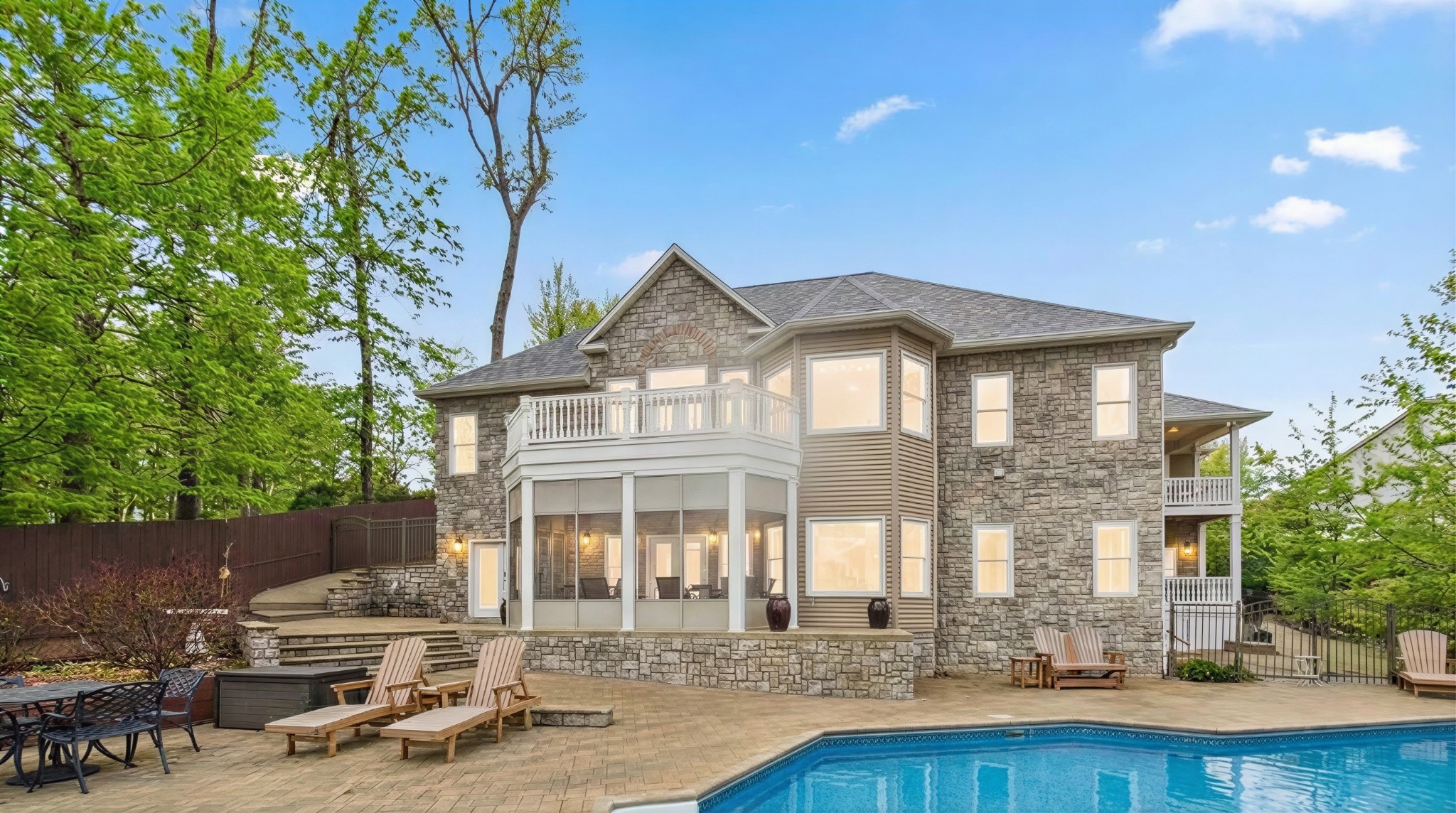 153 Chelsea Rd