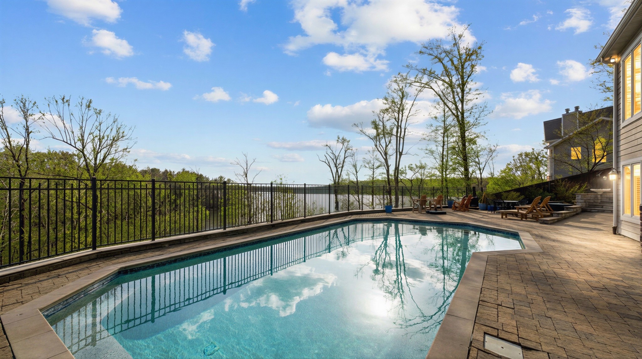 153 Chelsea Rd