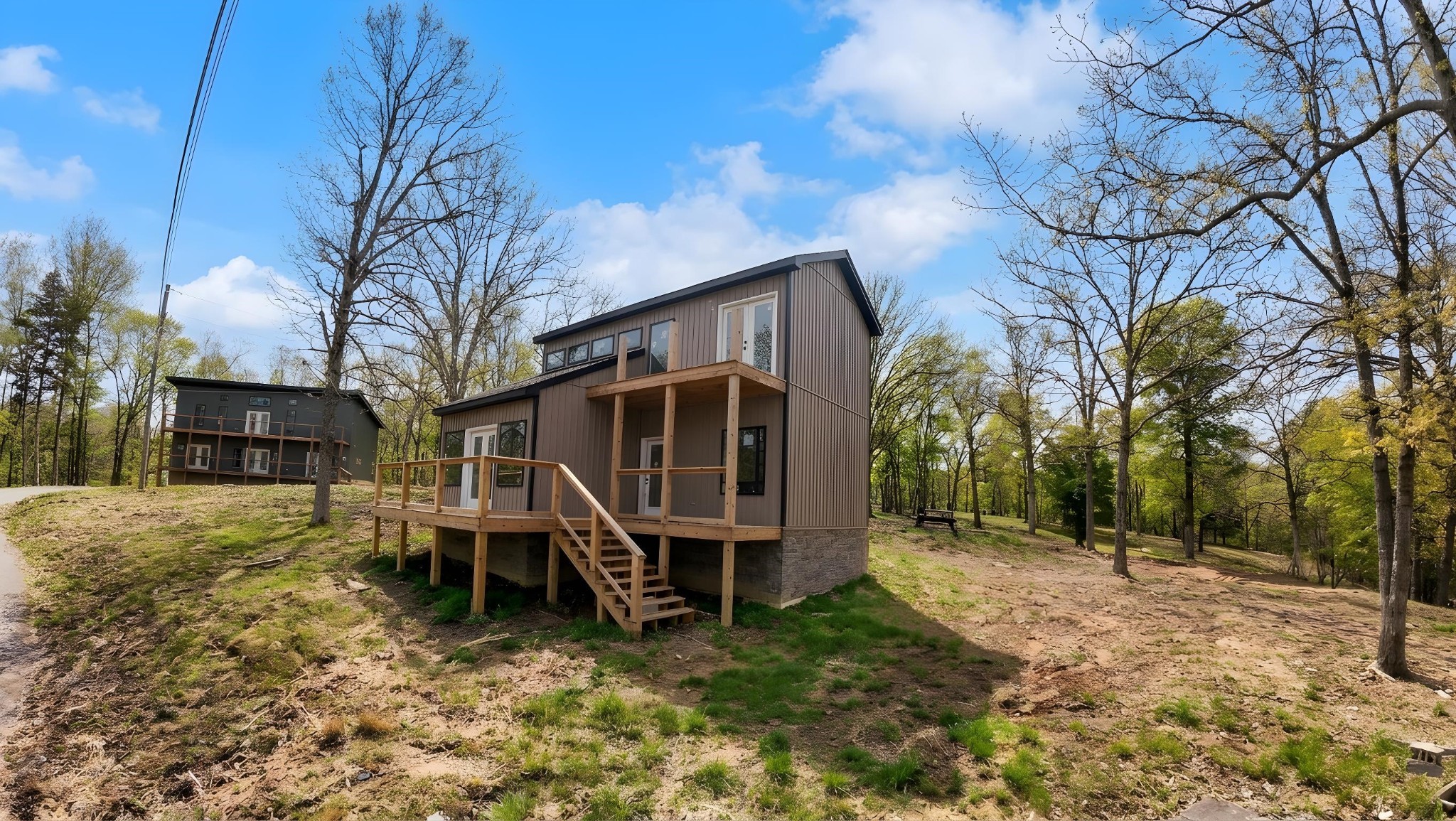1024 Paradise Dr