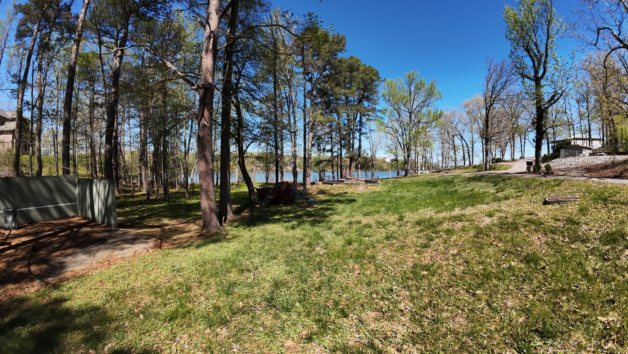1024 Paradise Dr