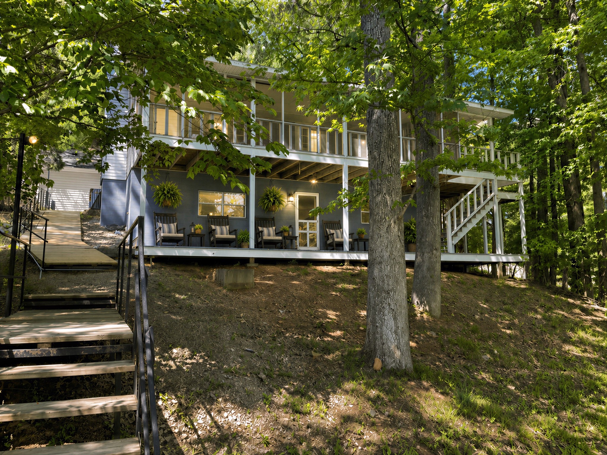 537 Algonquin Rd