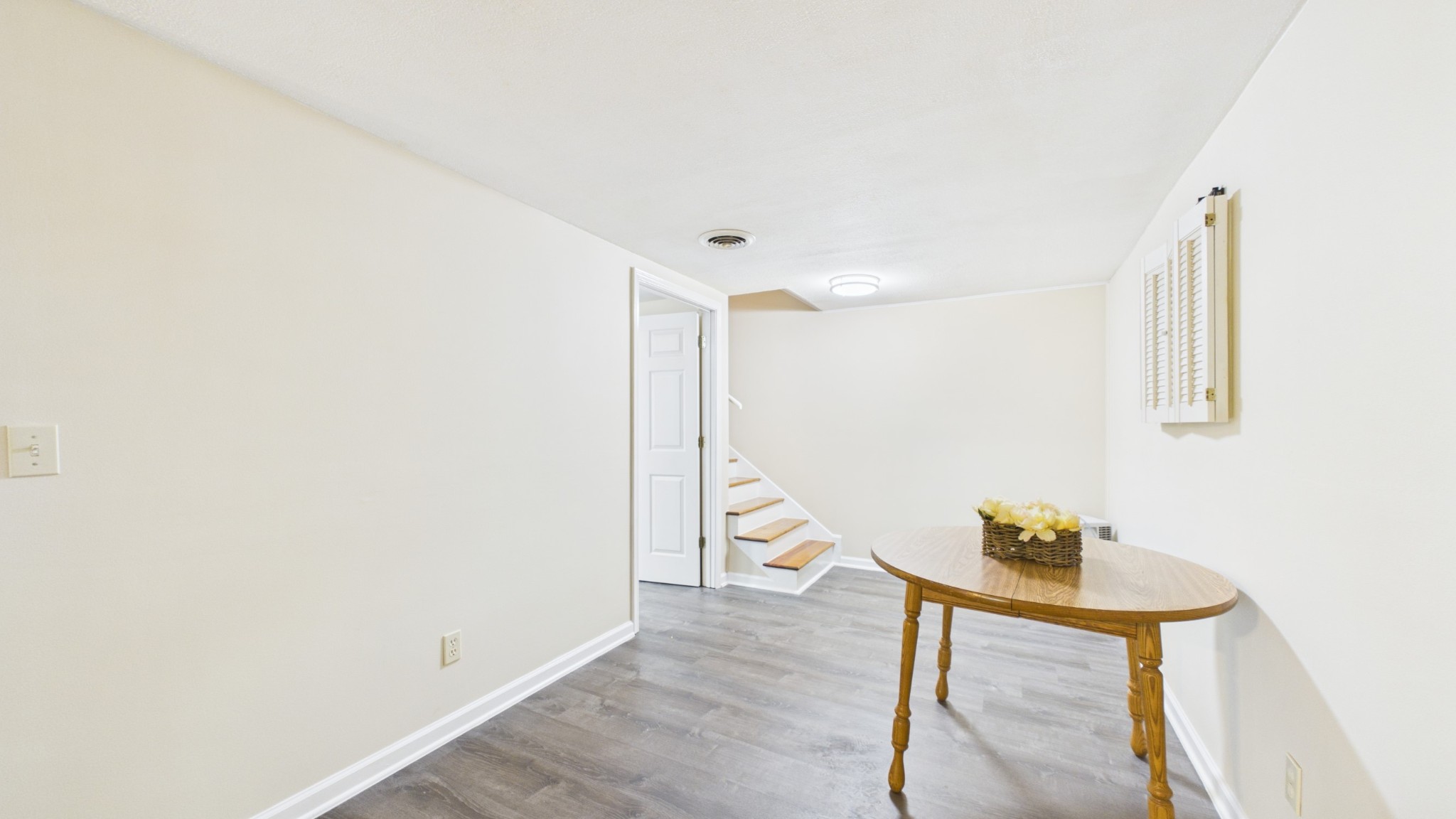 537 Algonquin Rd