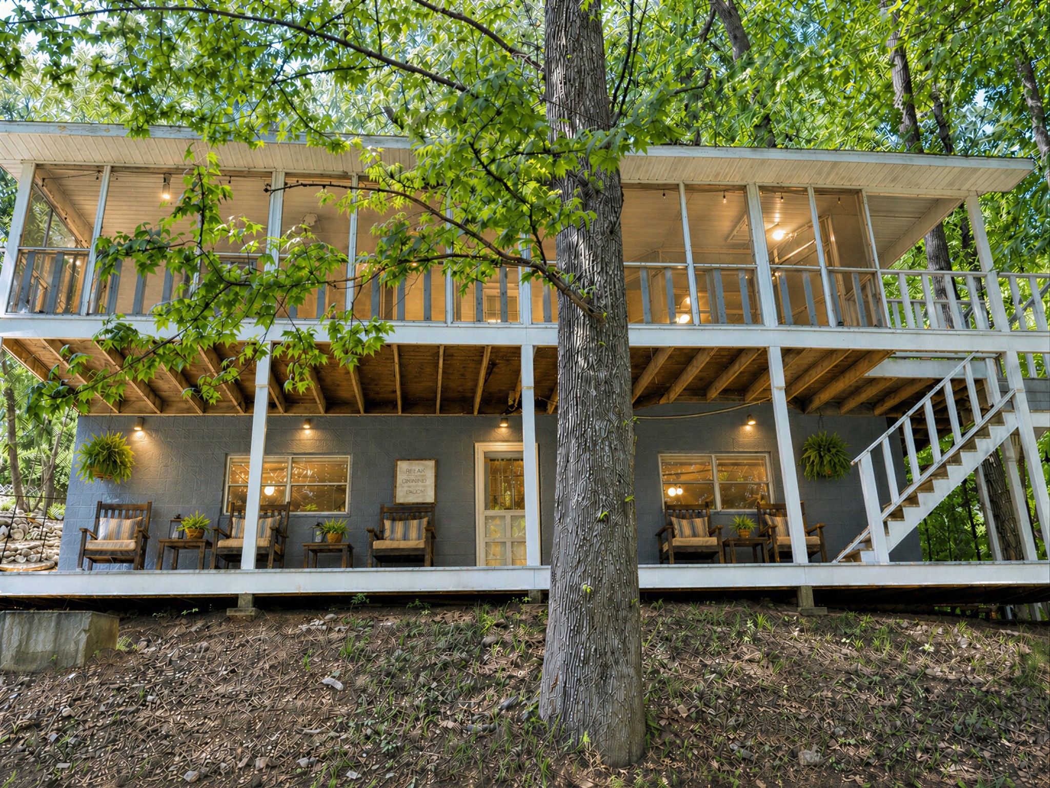 537 Algonquin Rd