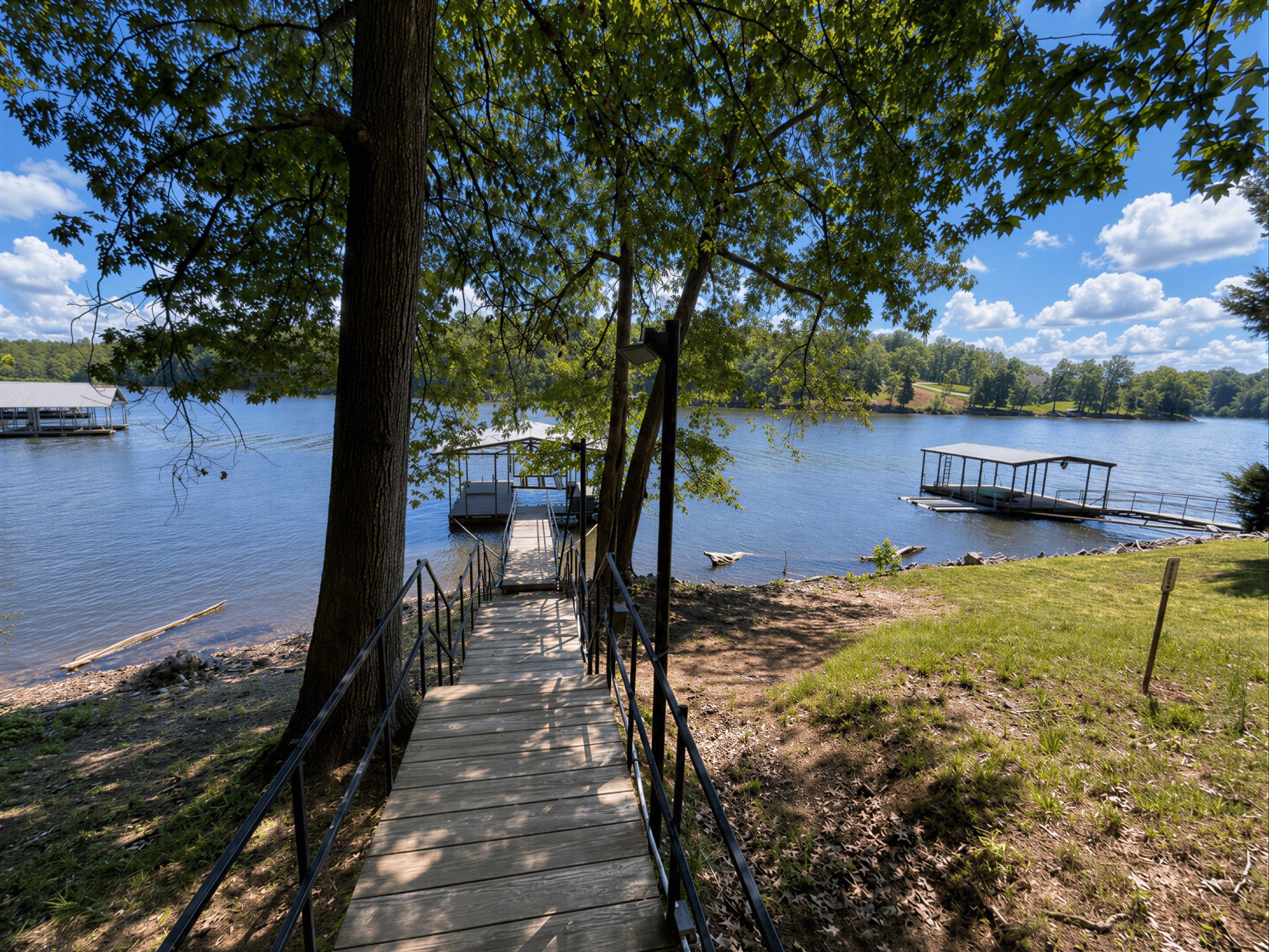 537 Algonquin Rd
