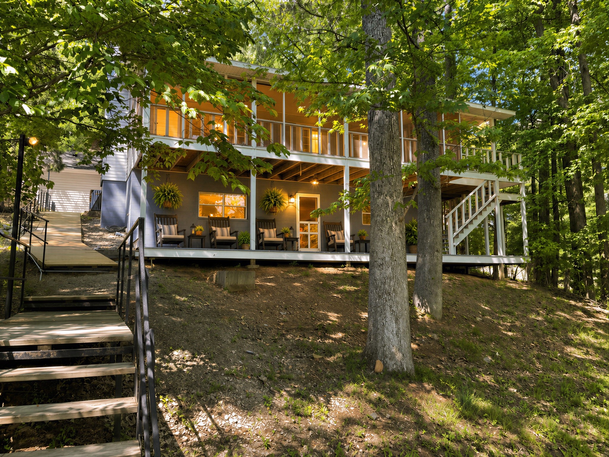 537 Algonquin Rd