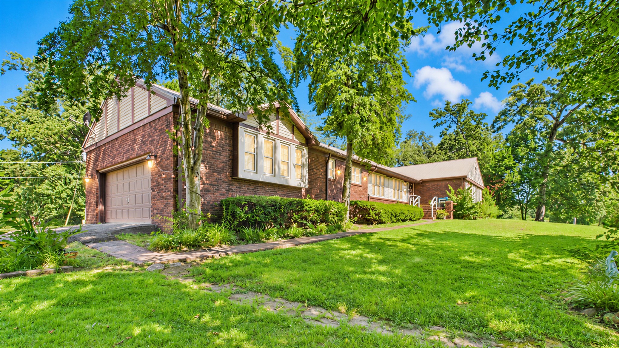 99 Dogwood Dr