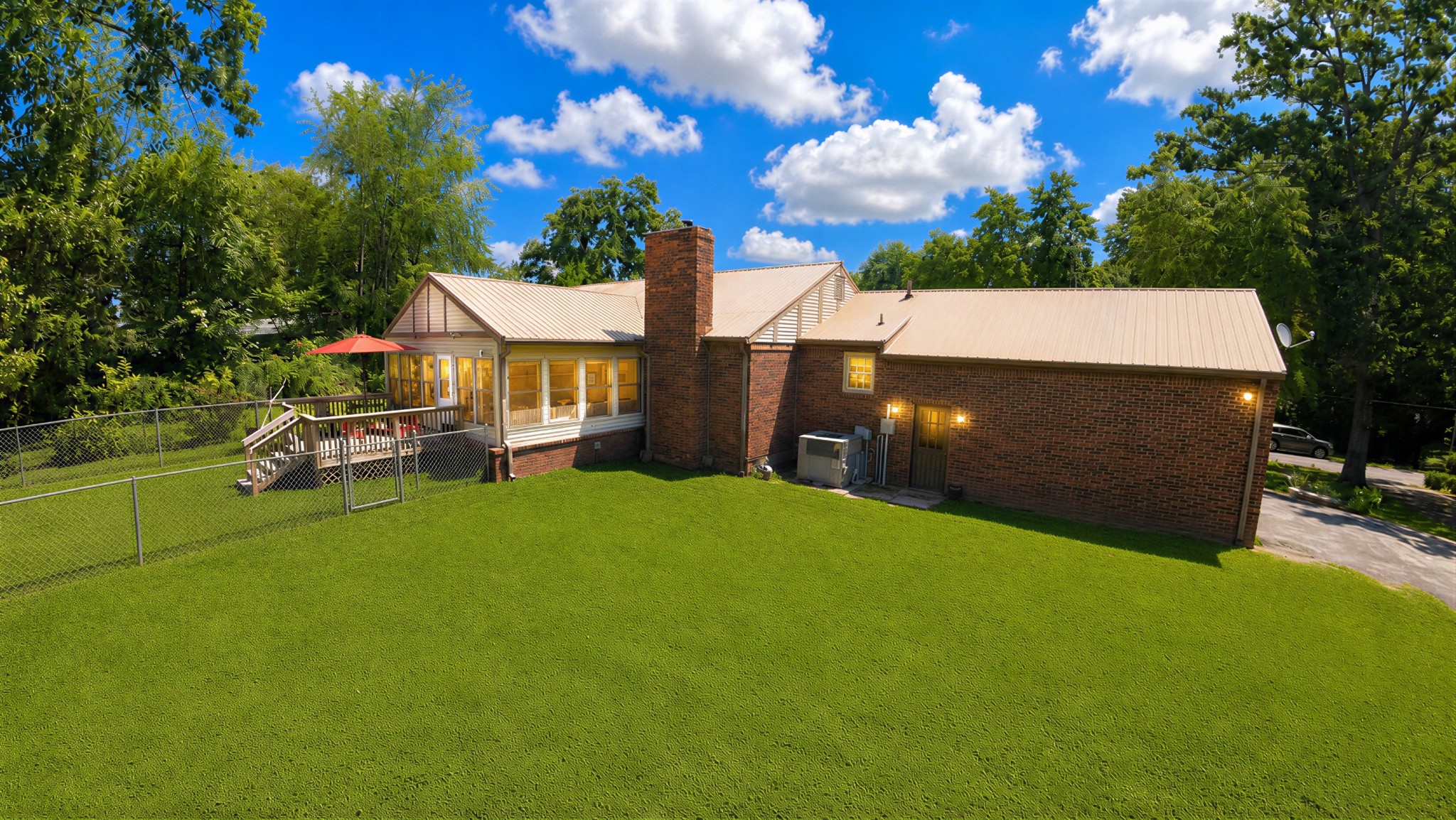 99 Dogwood Dr