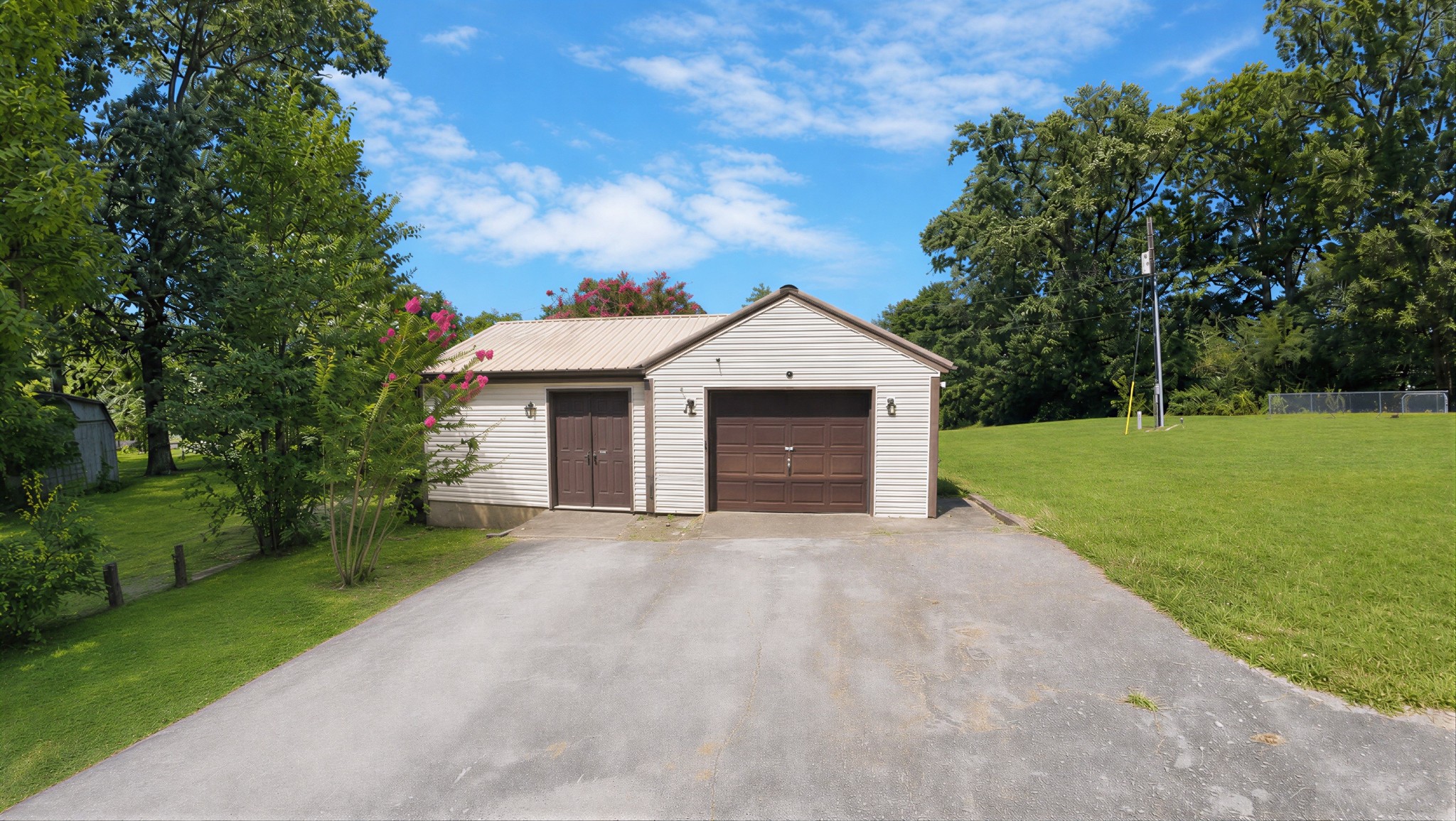 99 Dogwood Dr