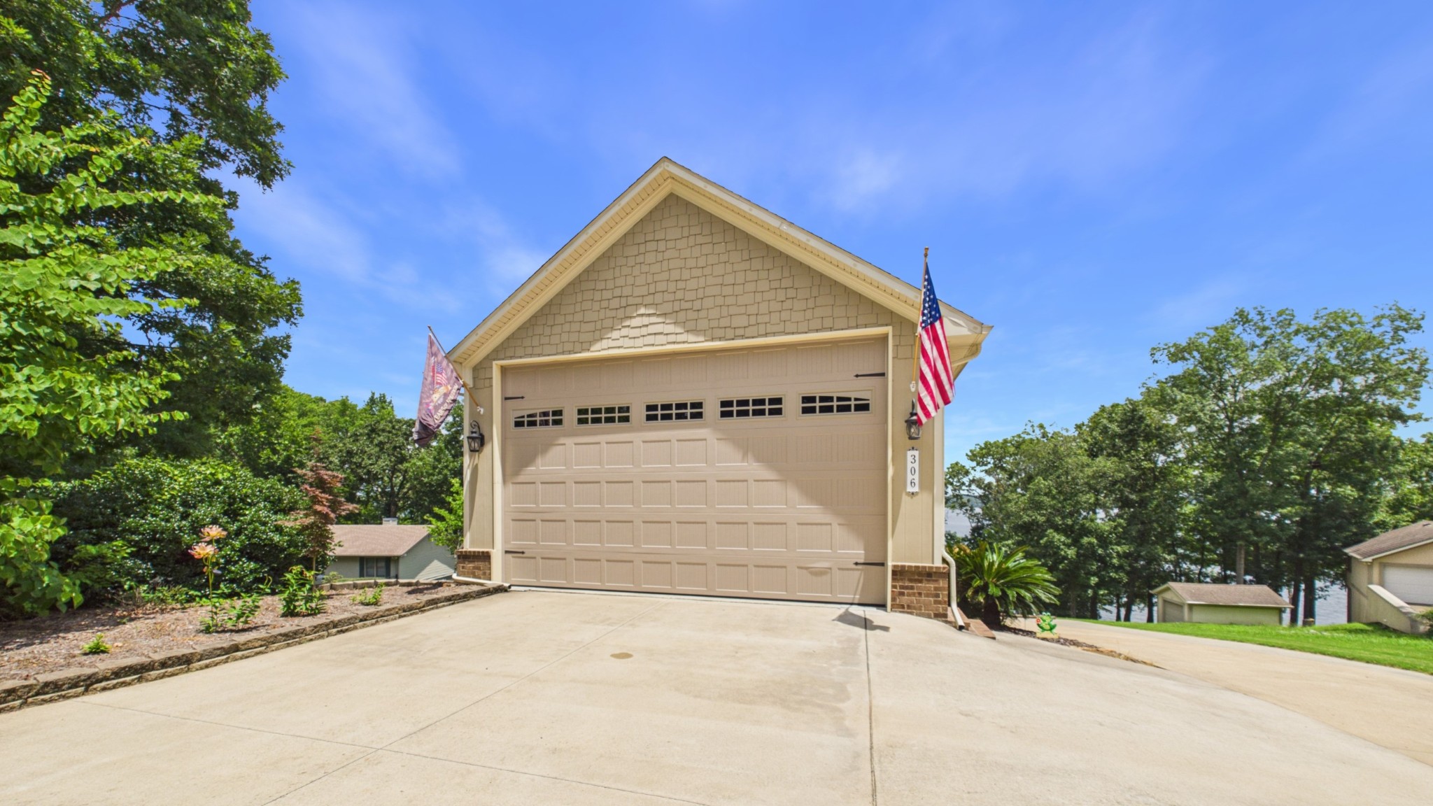 306 Red Water Dr