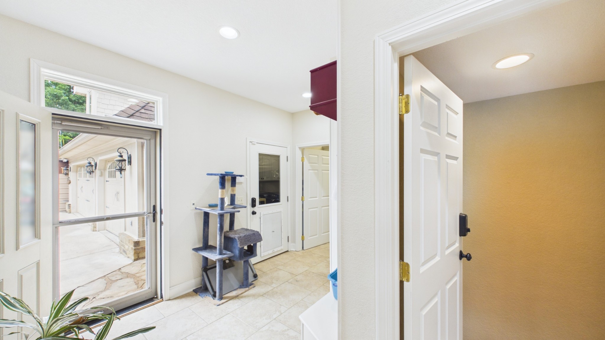 306 Red Water Dr