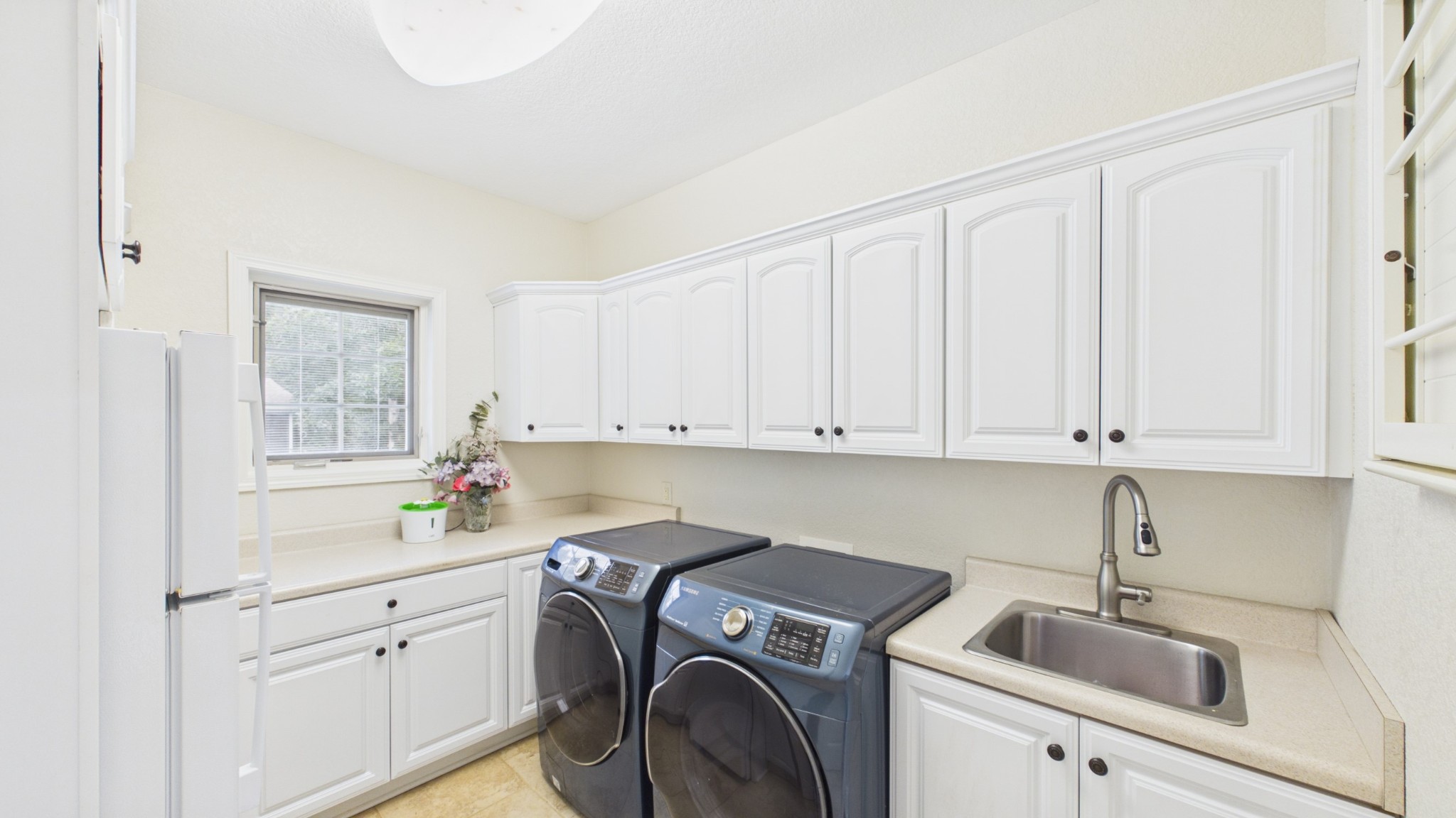 306 Red Water Dr