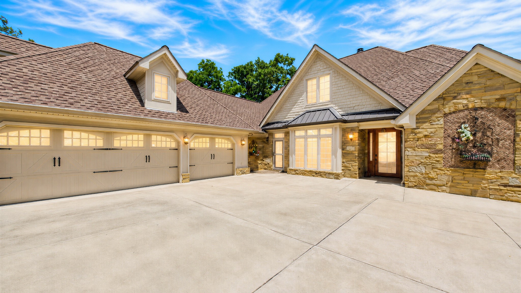 306 Red Water Dr