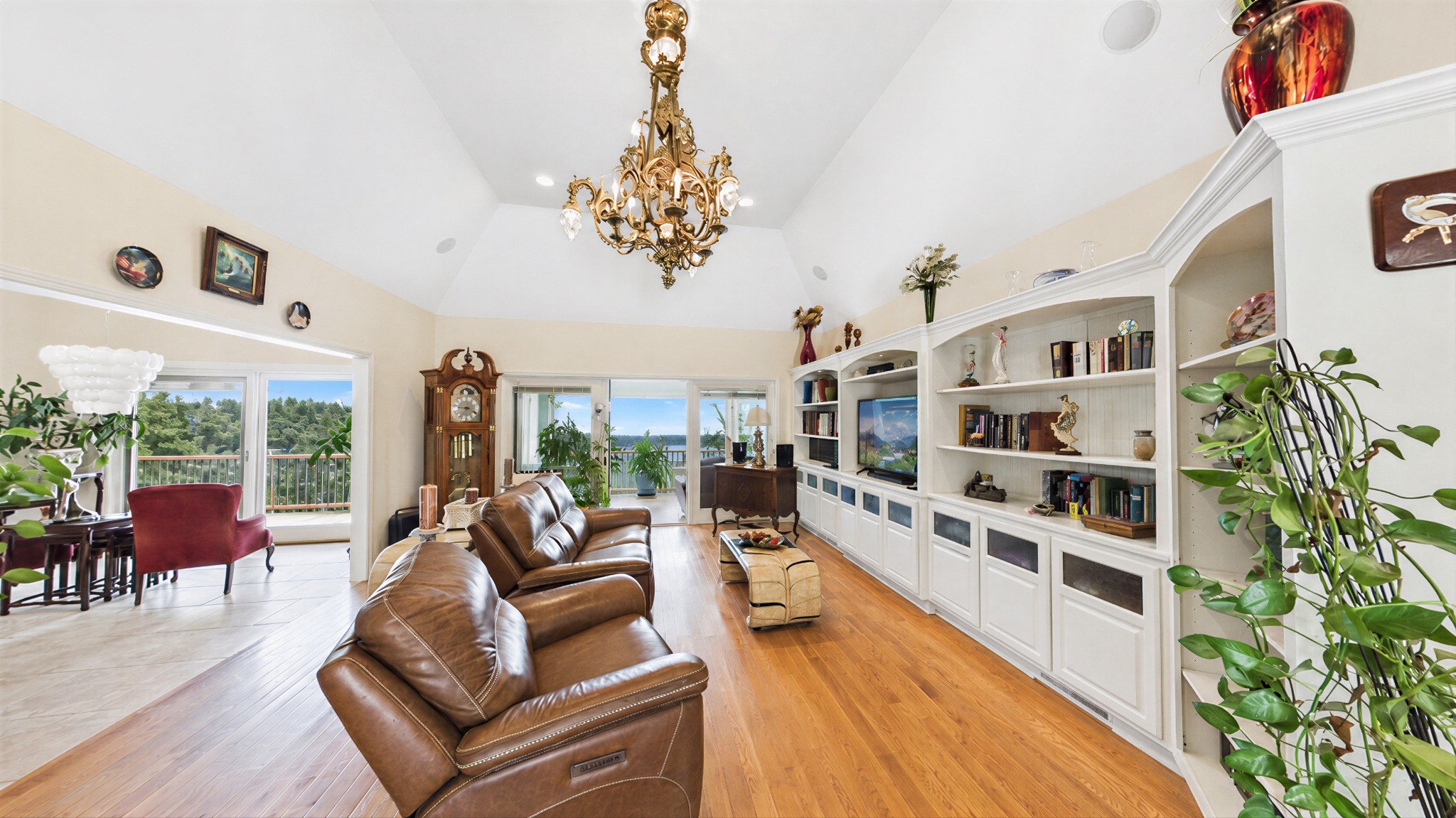 306 Red Water Dr