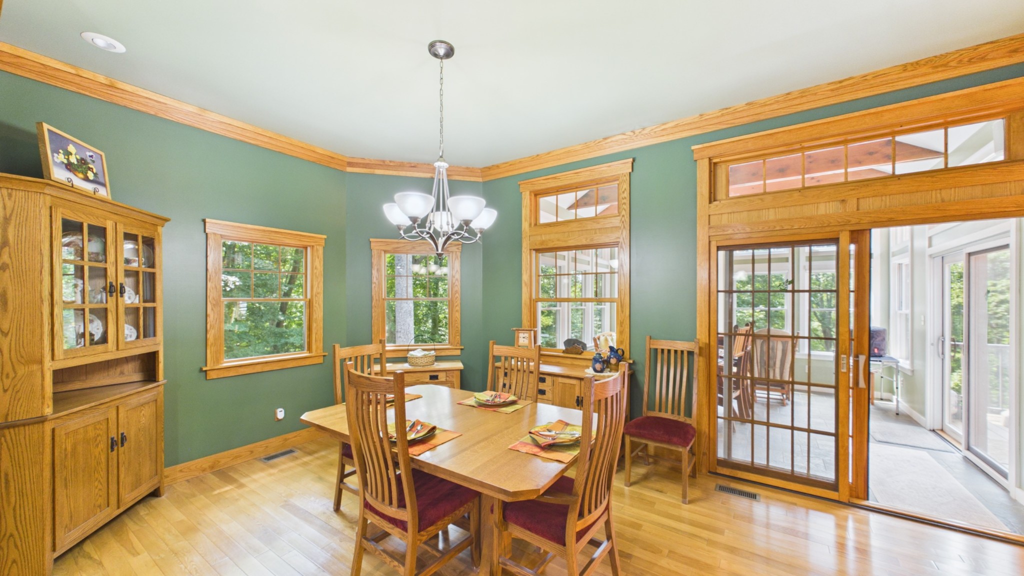 284 Crystal Creek Cir