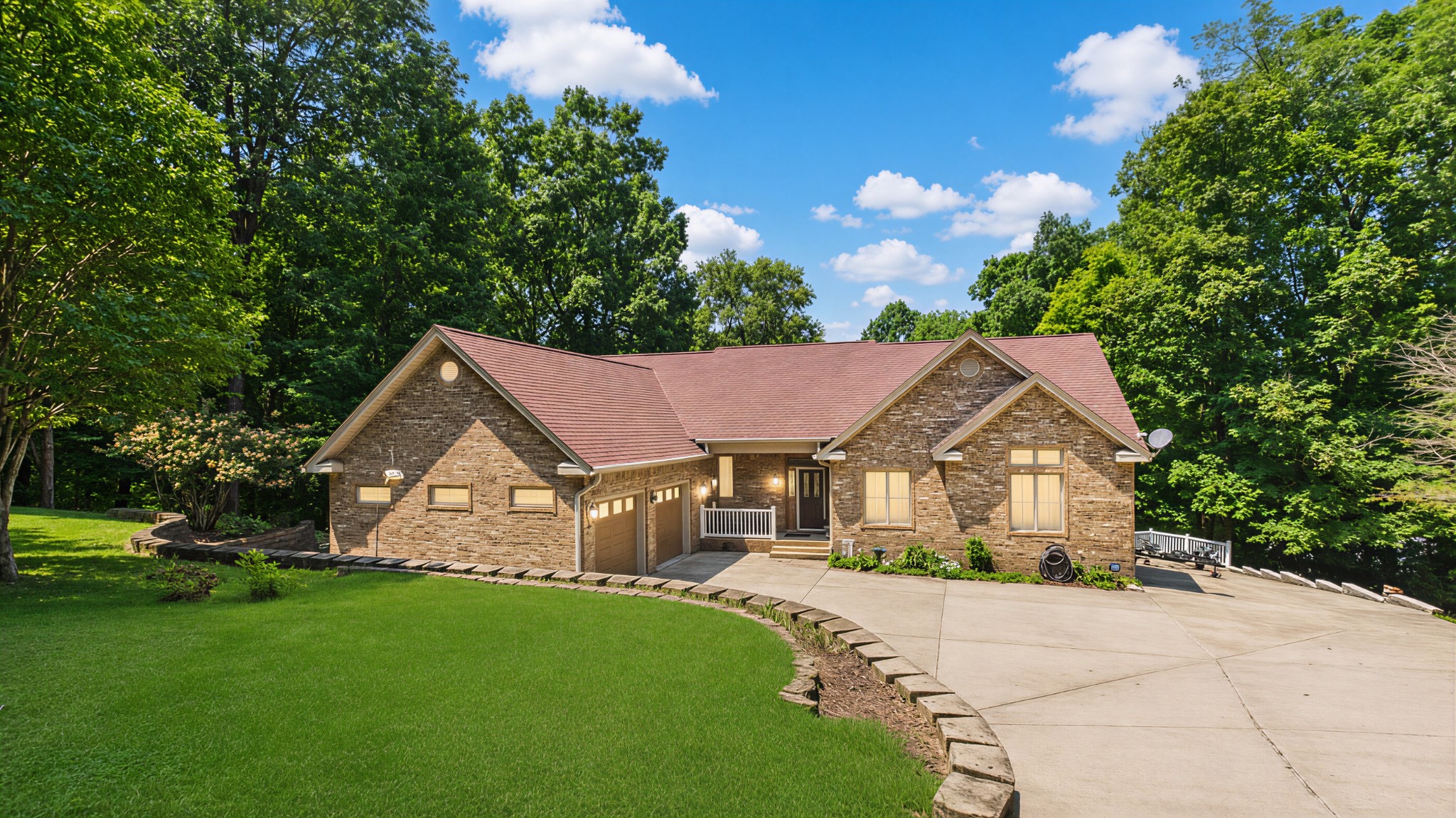 284 Crystal Creek Cir