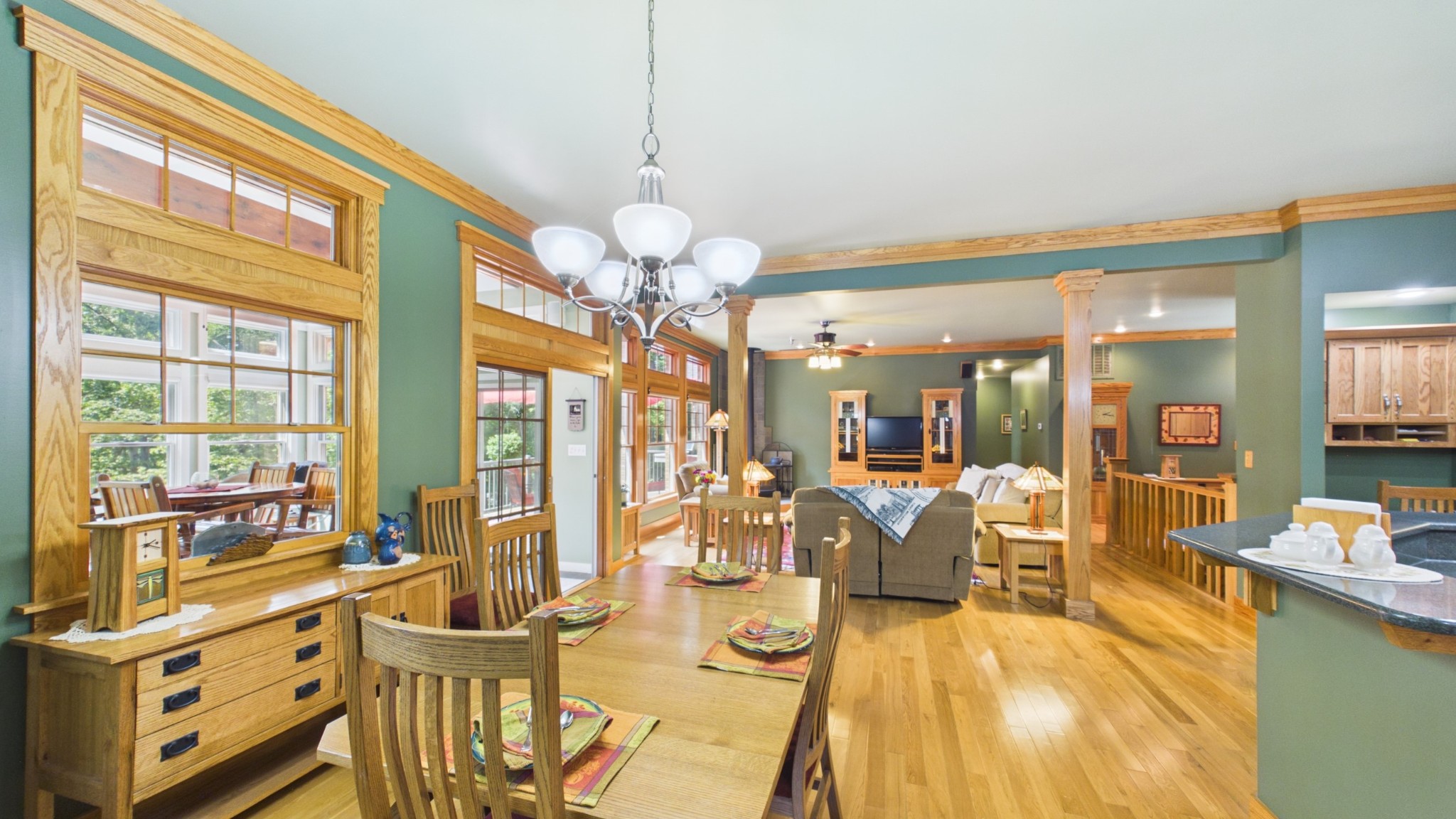 284 Crystal Creek Cir