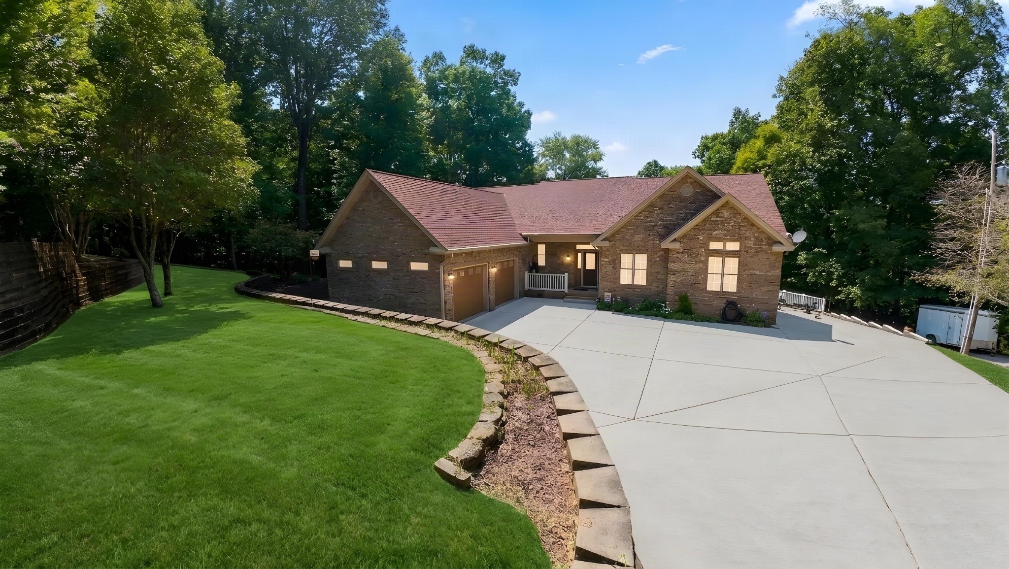 284 Crystal Creek Cir