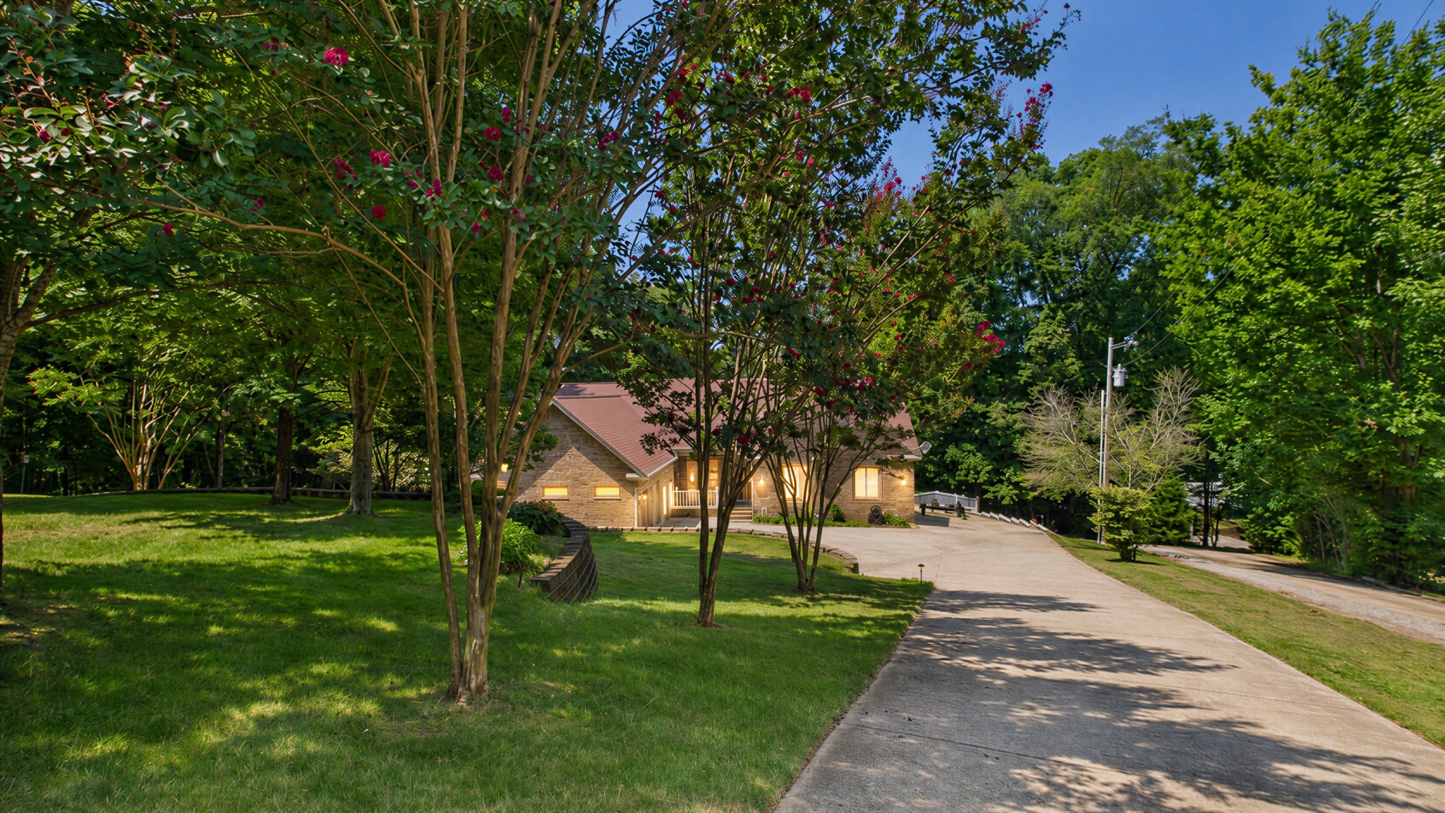 284 Crystal Creek Cir