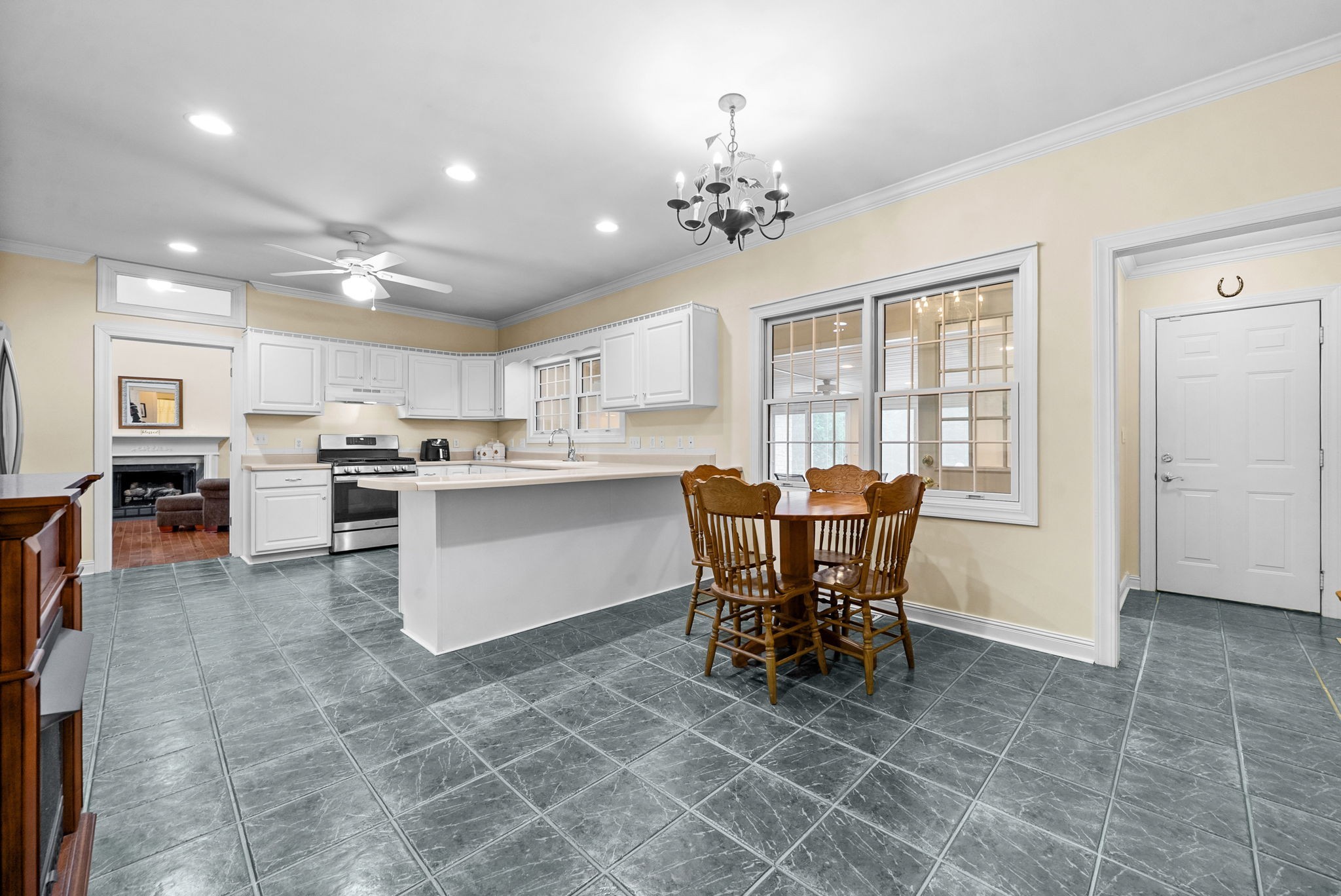 1855 Kings Chapel Rd