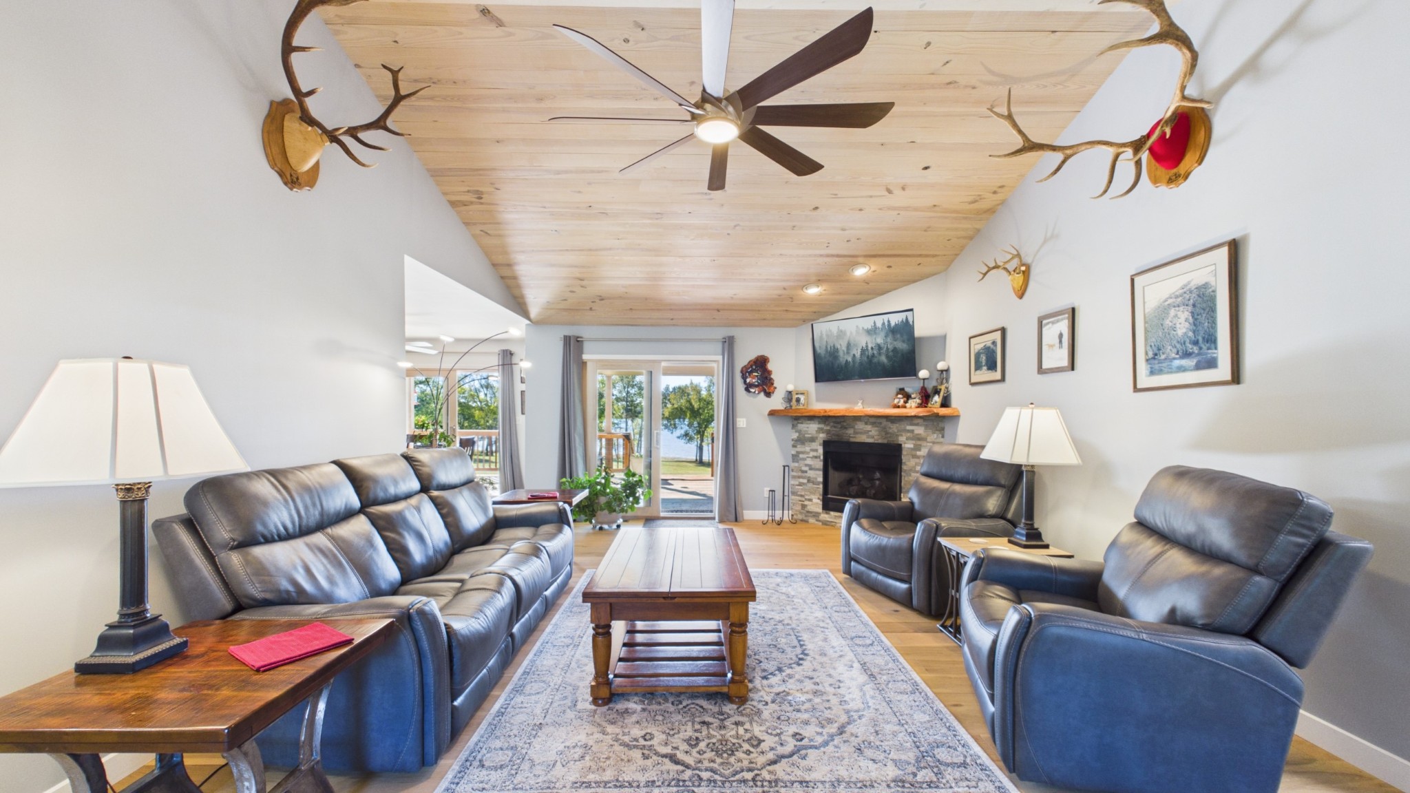 325 Destiny Ln