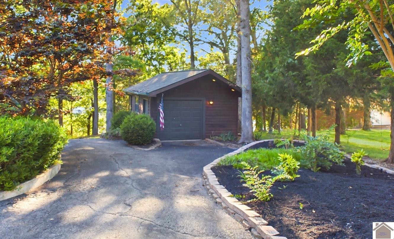 1621 Shoemaker Road Kentucky Lake