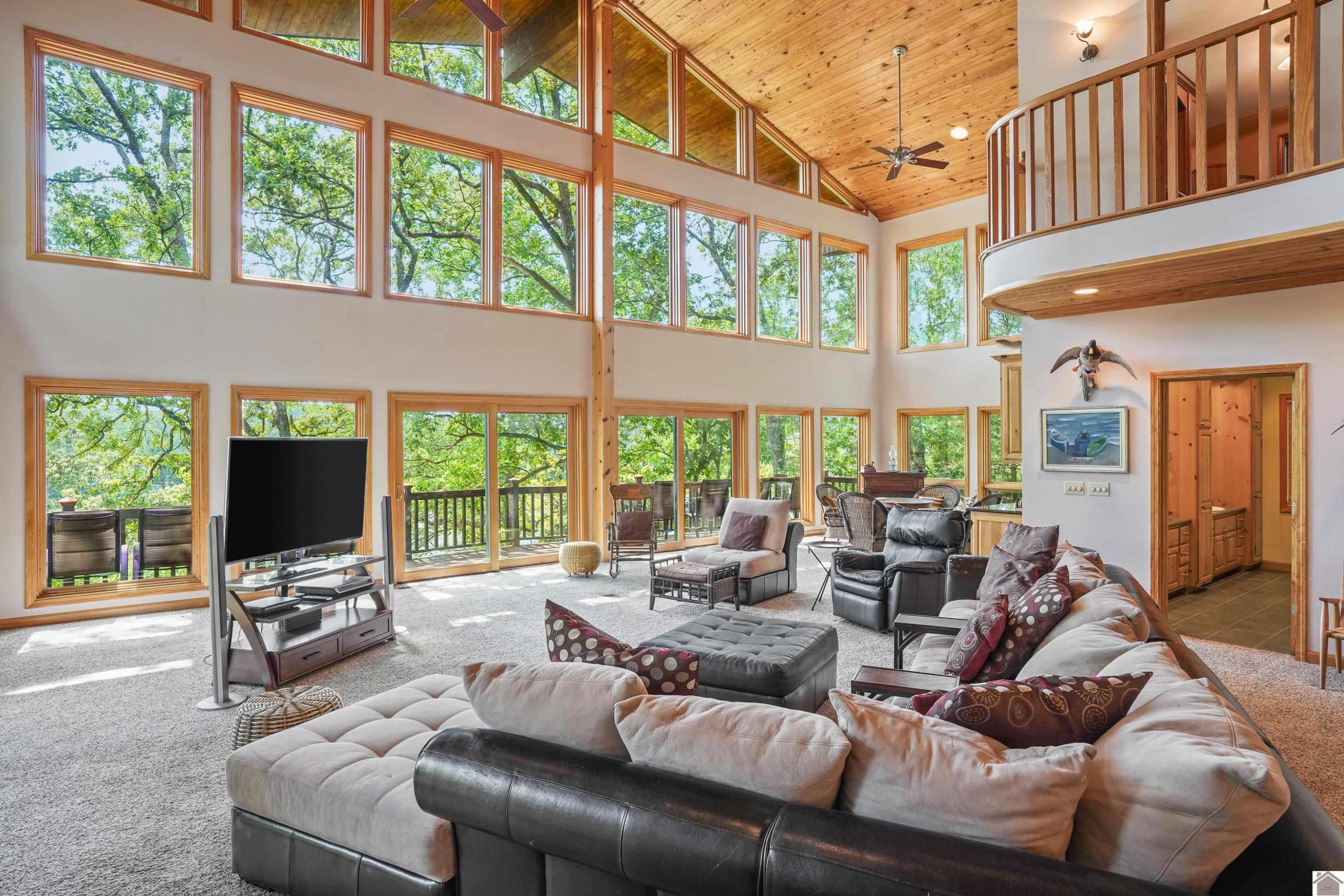 1621 Shoemaker Road Kentucky Lake