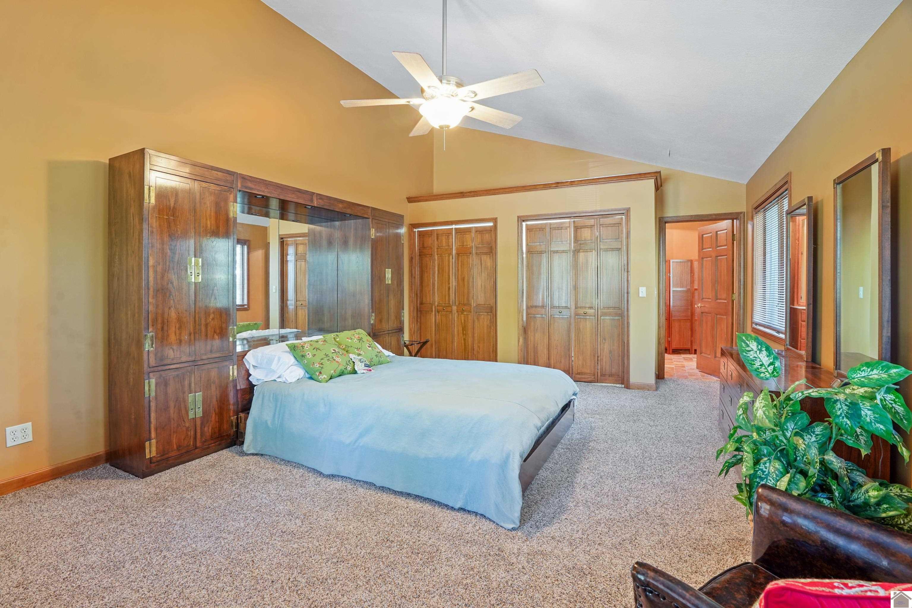 1621 Shoemaker Road Kentucky Lake