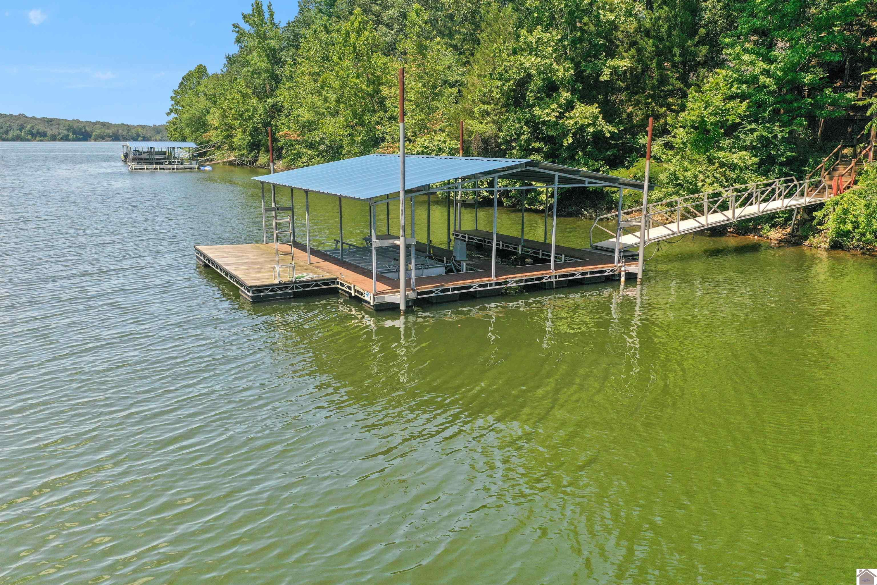 1621 Shoemaker Road Kentucky Lake