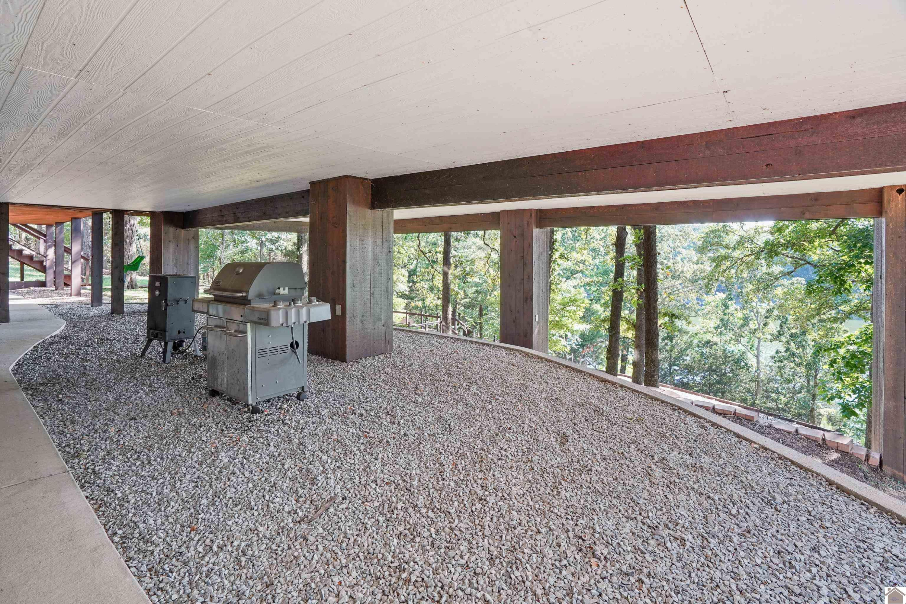 1621 Shoemaker Road Kentucky Lake