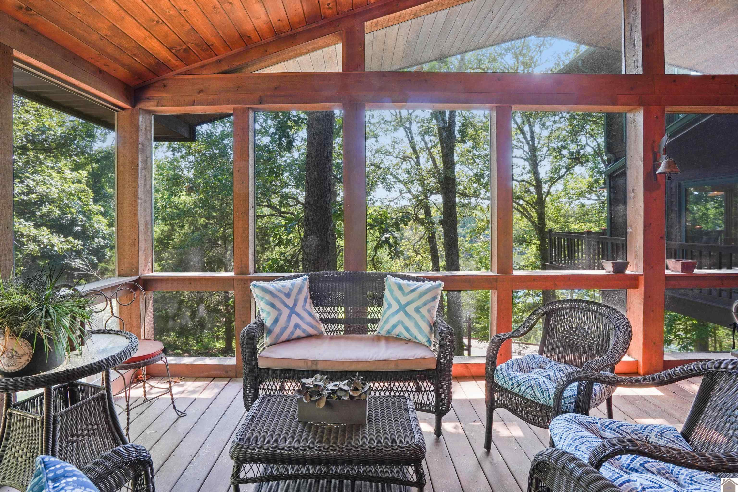 1621 Shoemaker Road Kentucky Lake