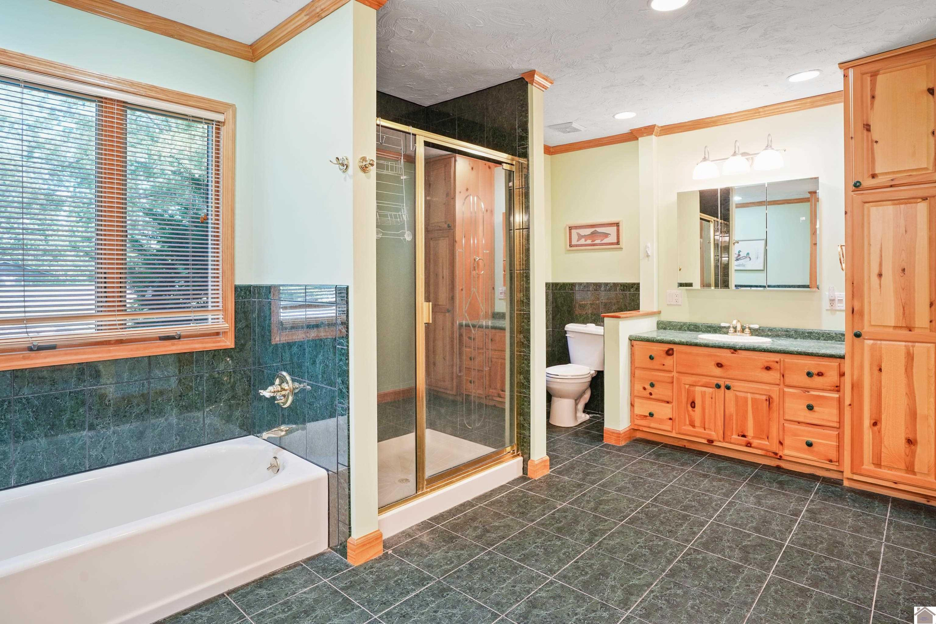 1621 Shoemaker Road Kentucky Lake