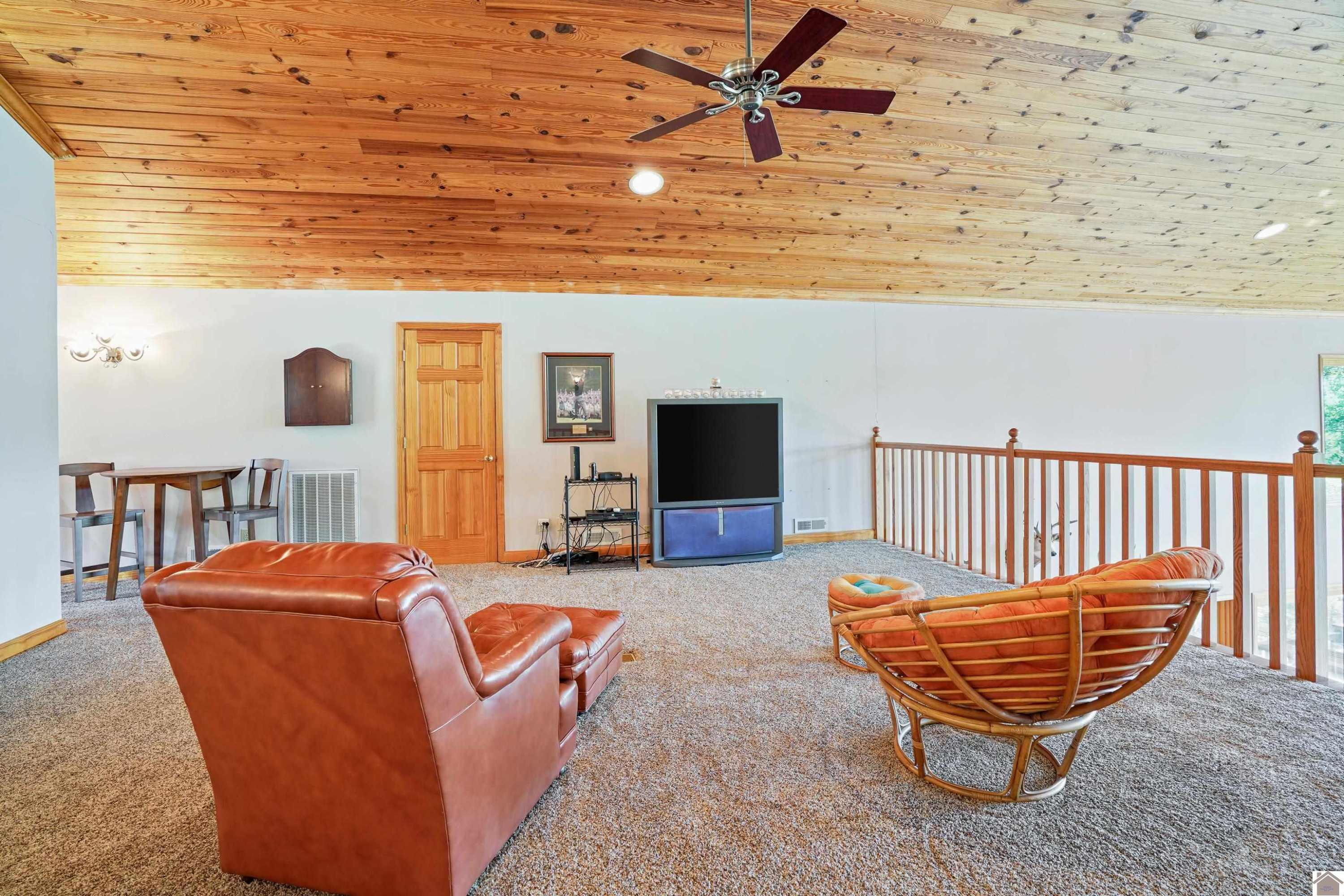 1621 Shoemaker Road Kentucky Lake