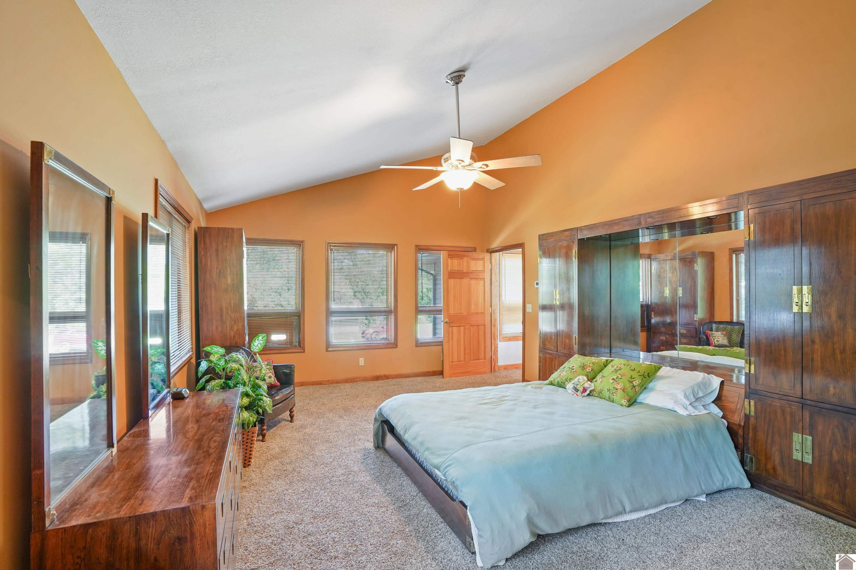 1621 Shoemaker Road Kentucky Lake