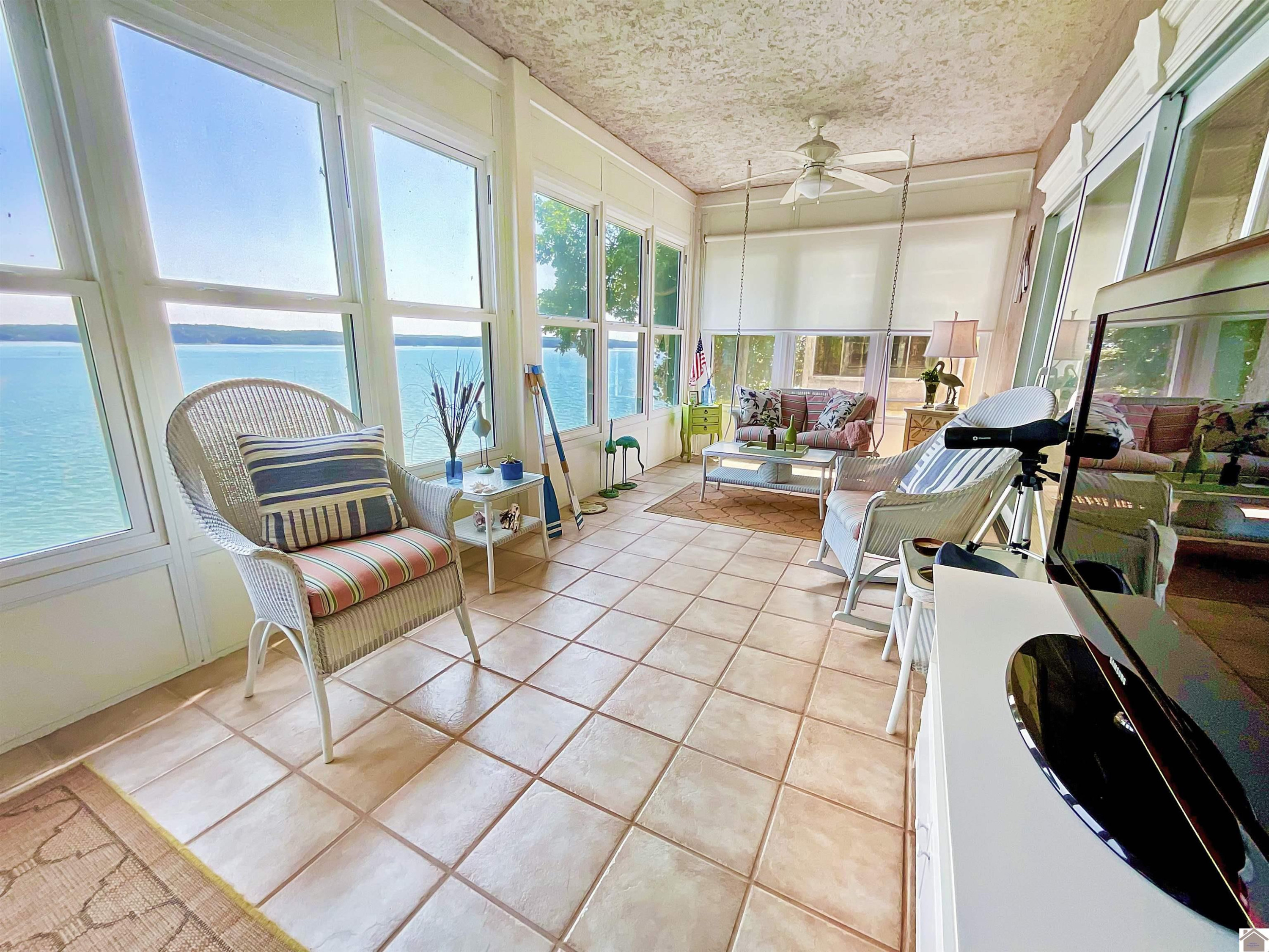 618 Moon Bay Drive Unit 6