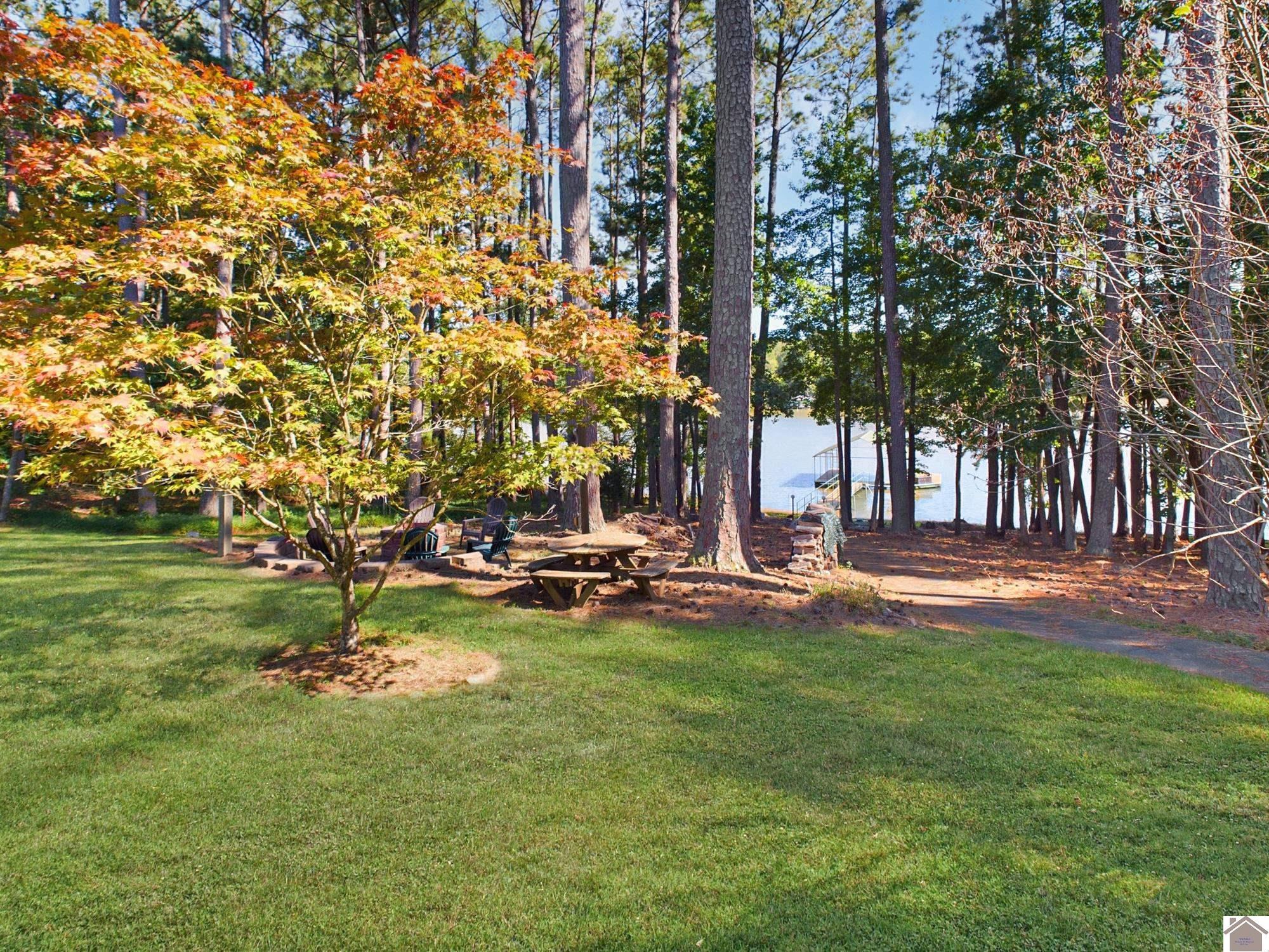 811 Cypress