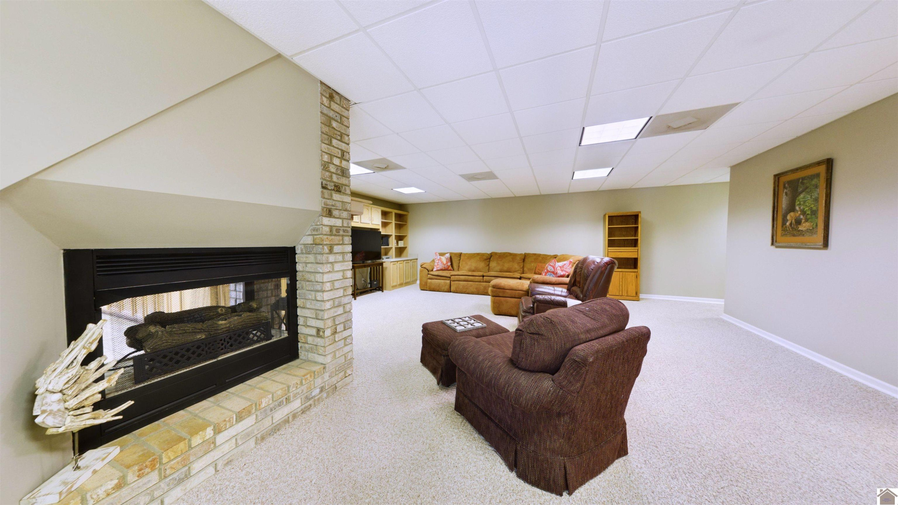 811 Cypress