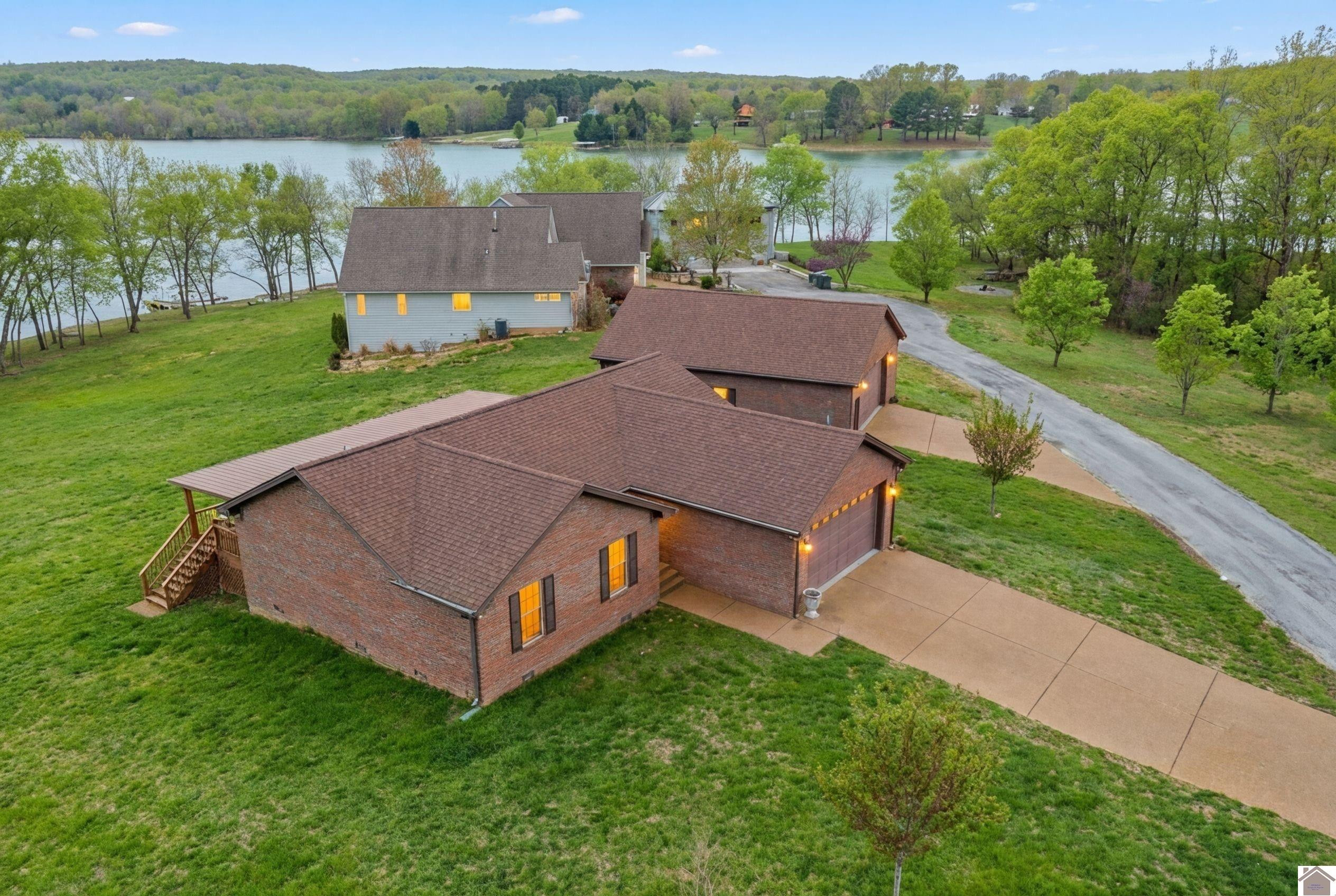 111 Rachel Lake Barkley
