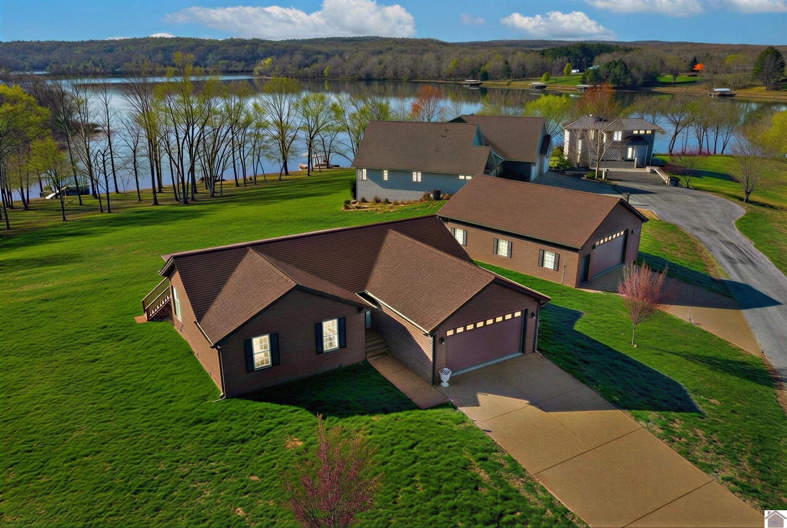 111 Rachel Lake Barkley