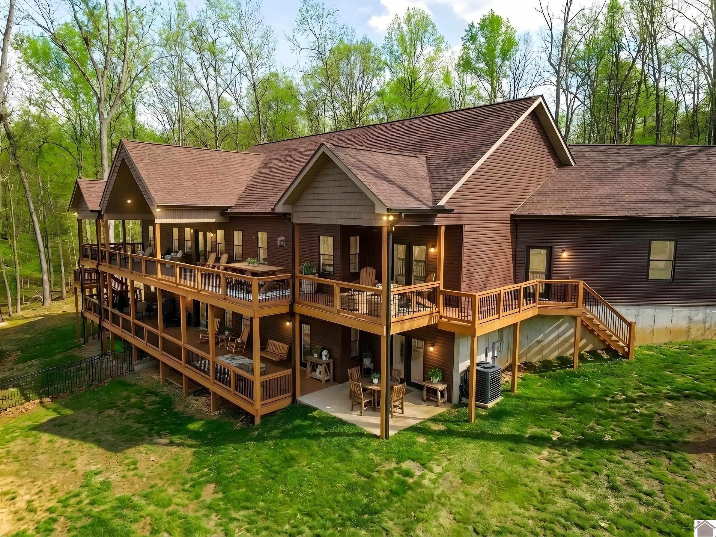 726 BRECKINRIDGE