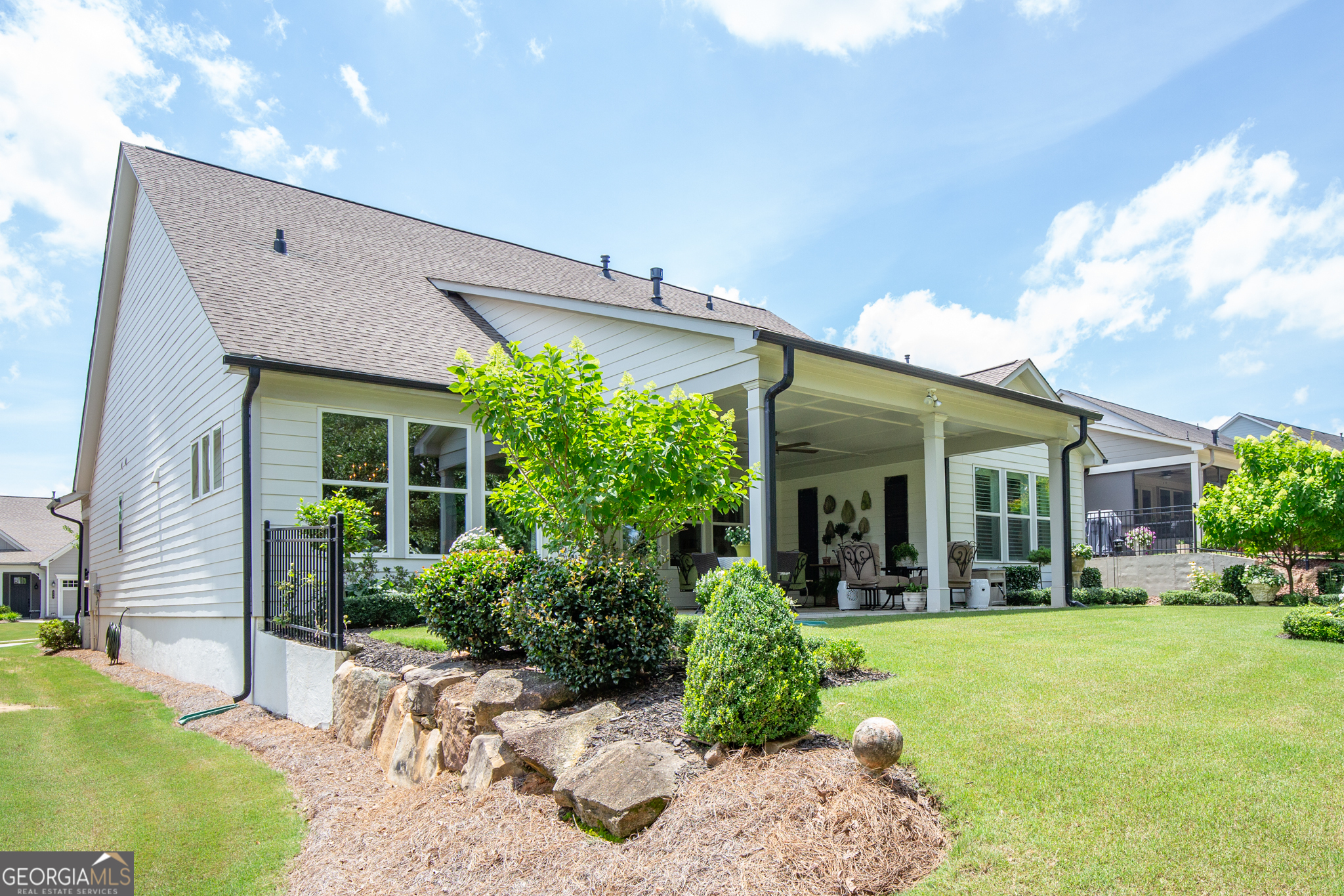 319 Erie Point