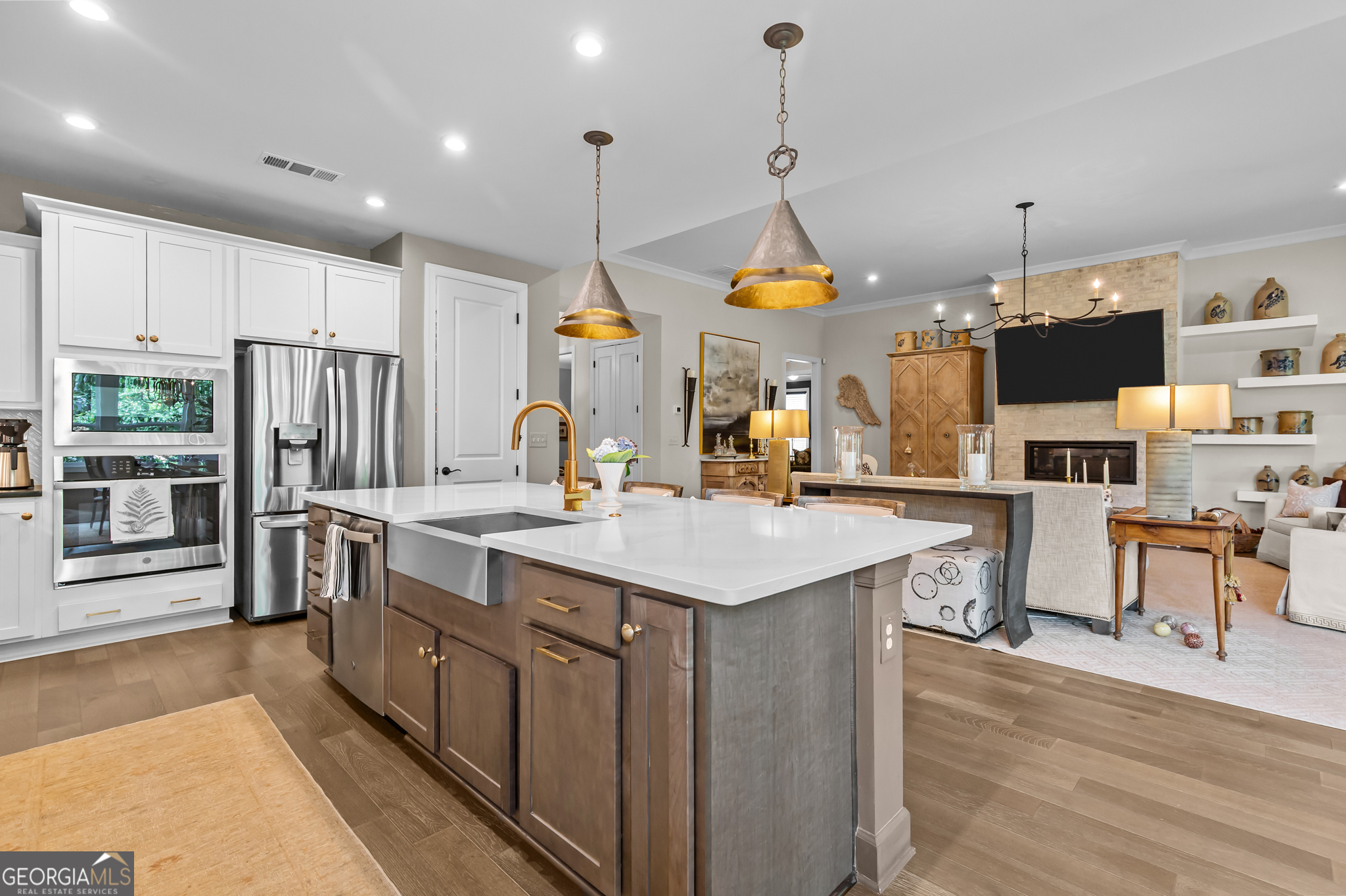 319 Erie Point