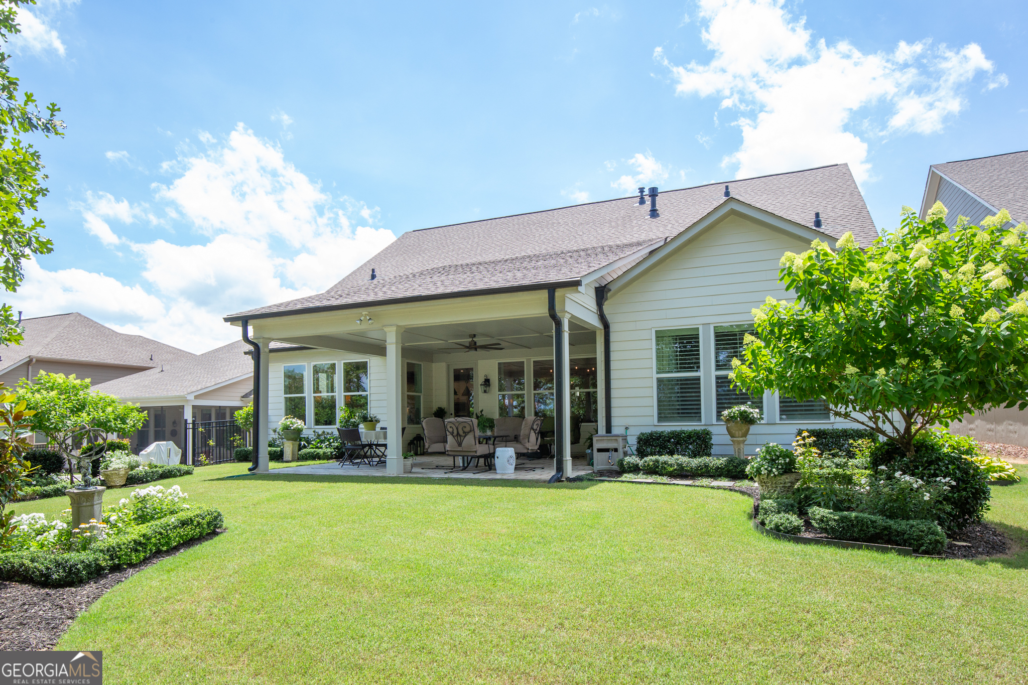 319 Erie Point