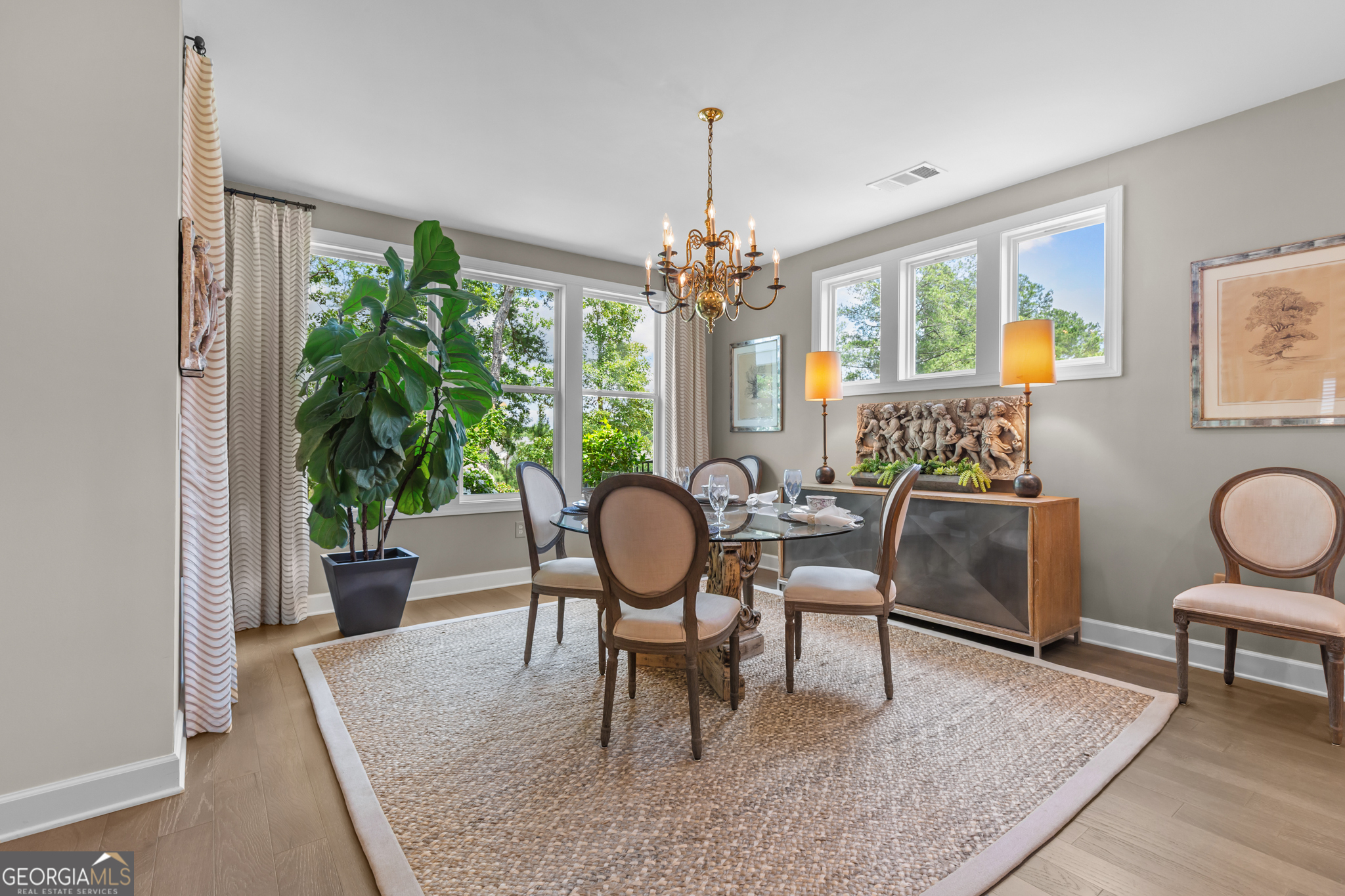 319 Erie Point