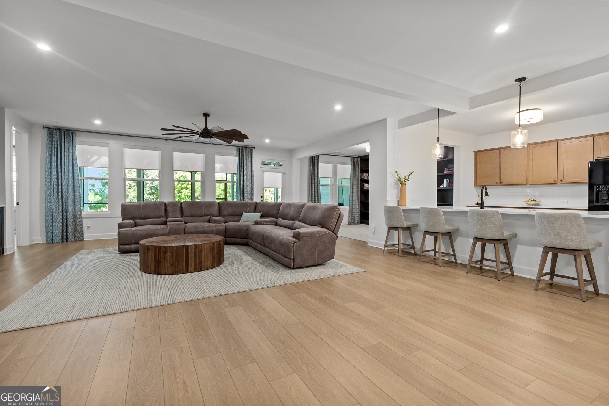 170 Erie Point