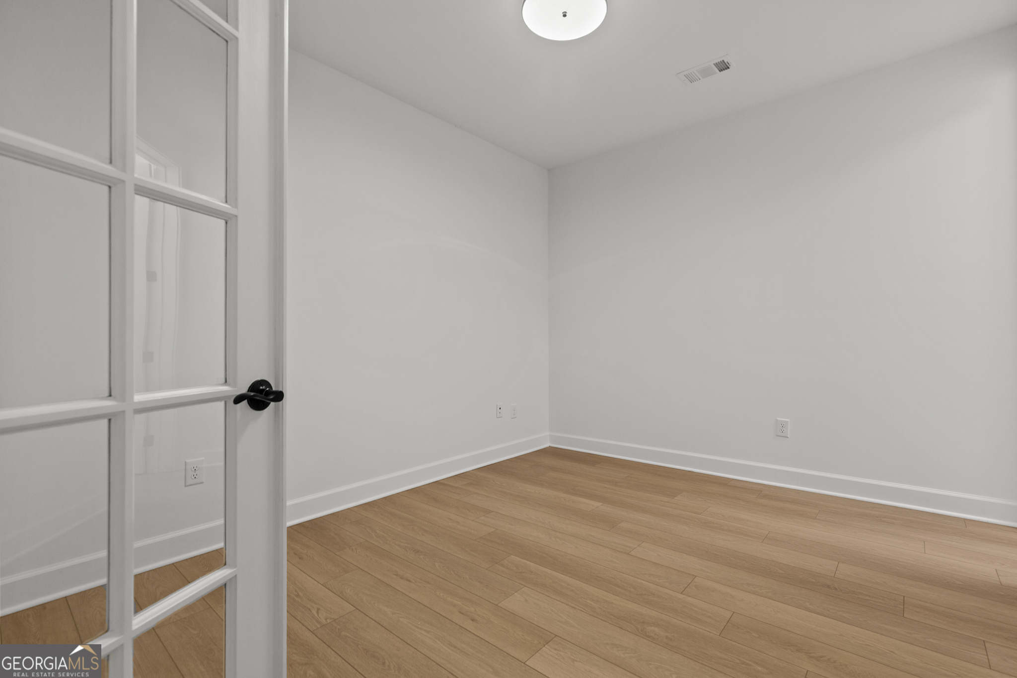 170 Erie Point