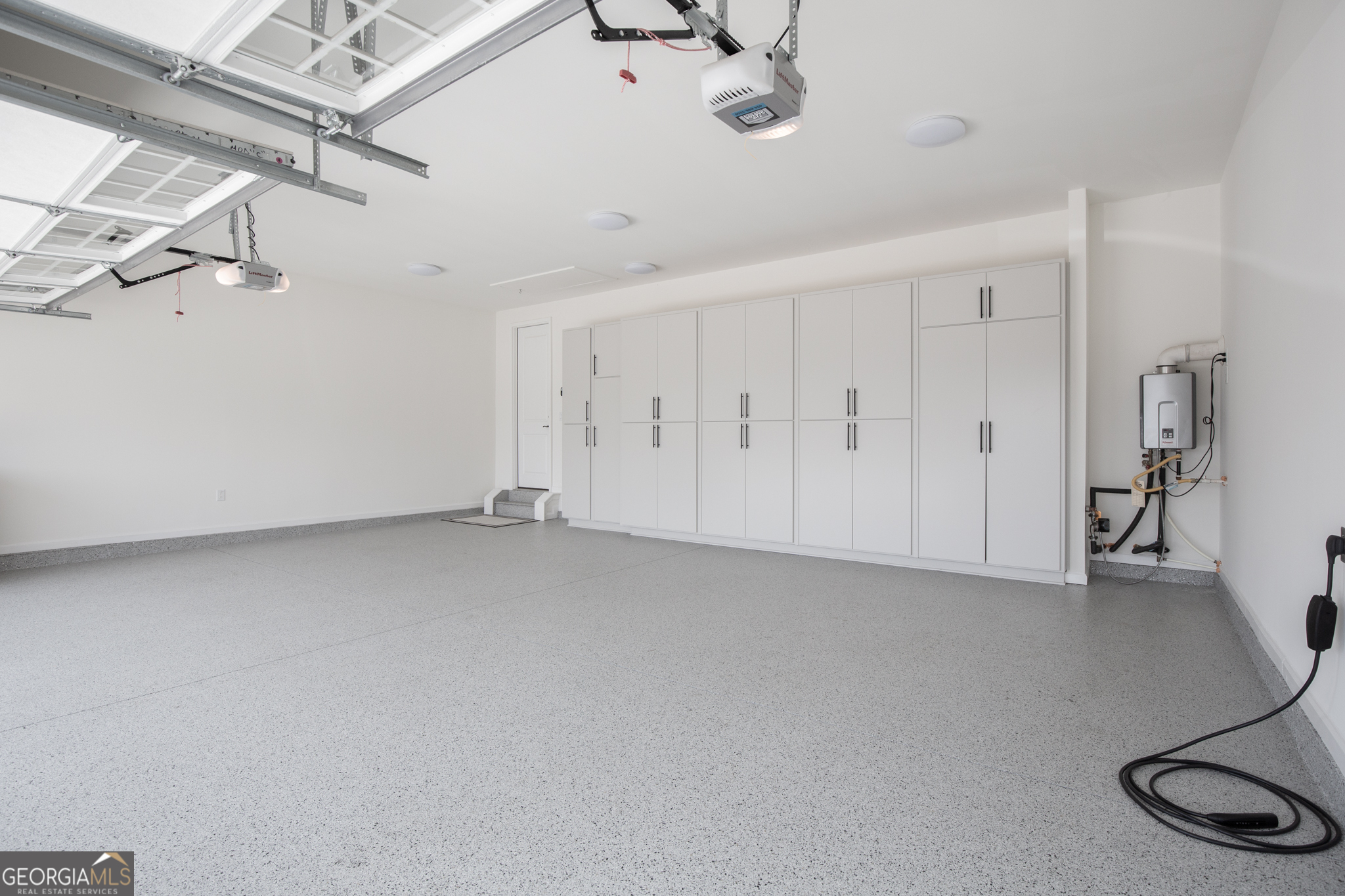 170 Erie Point