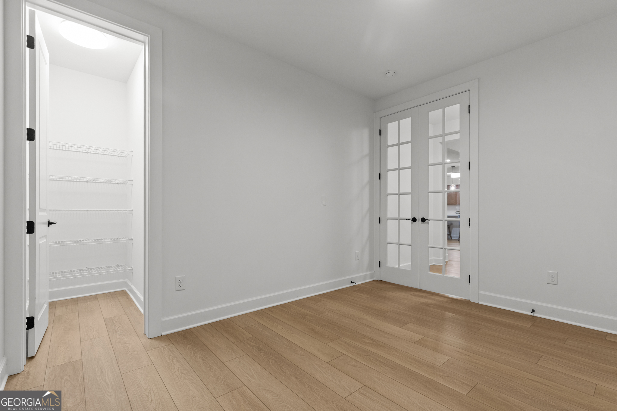 170 Erie Point