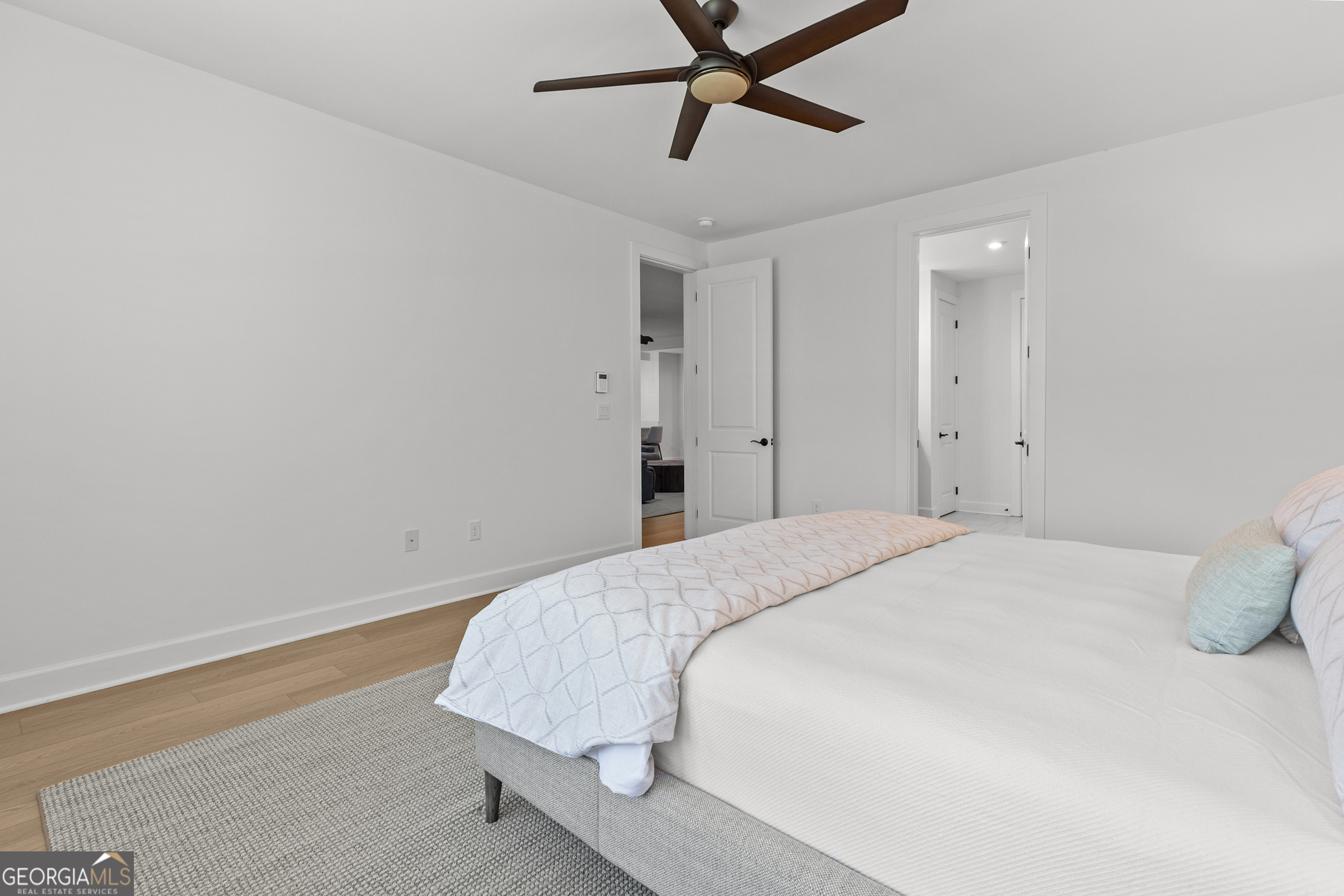 170 Erie Point