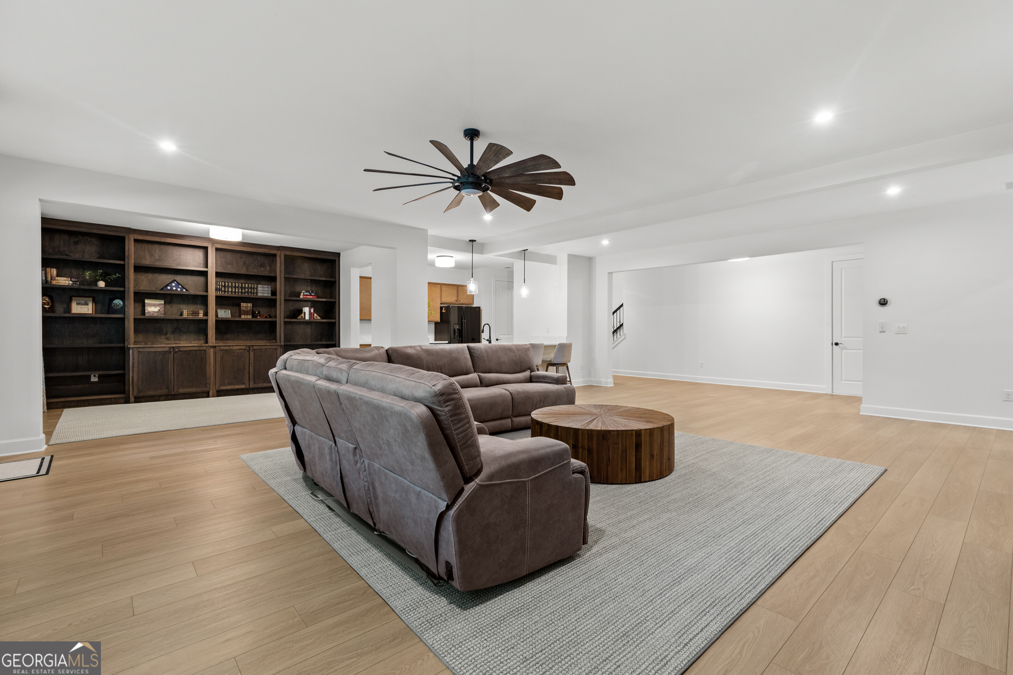 170 Erie Point